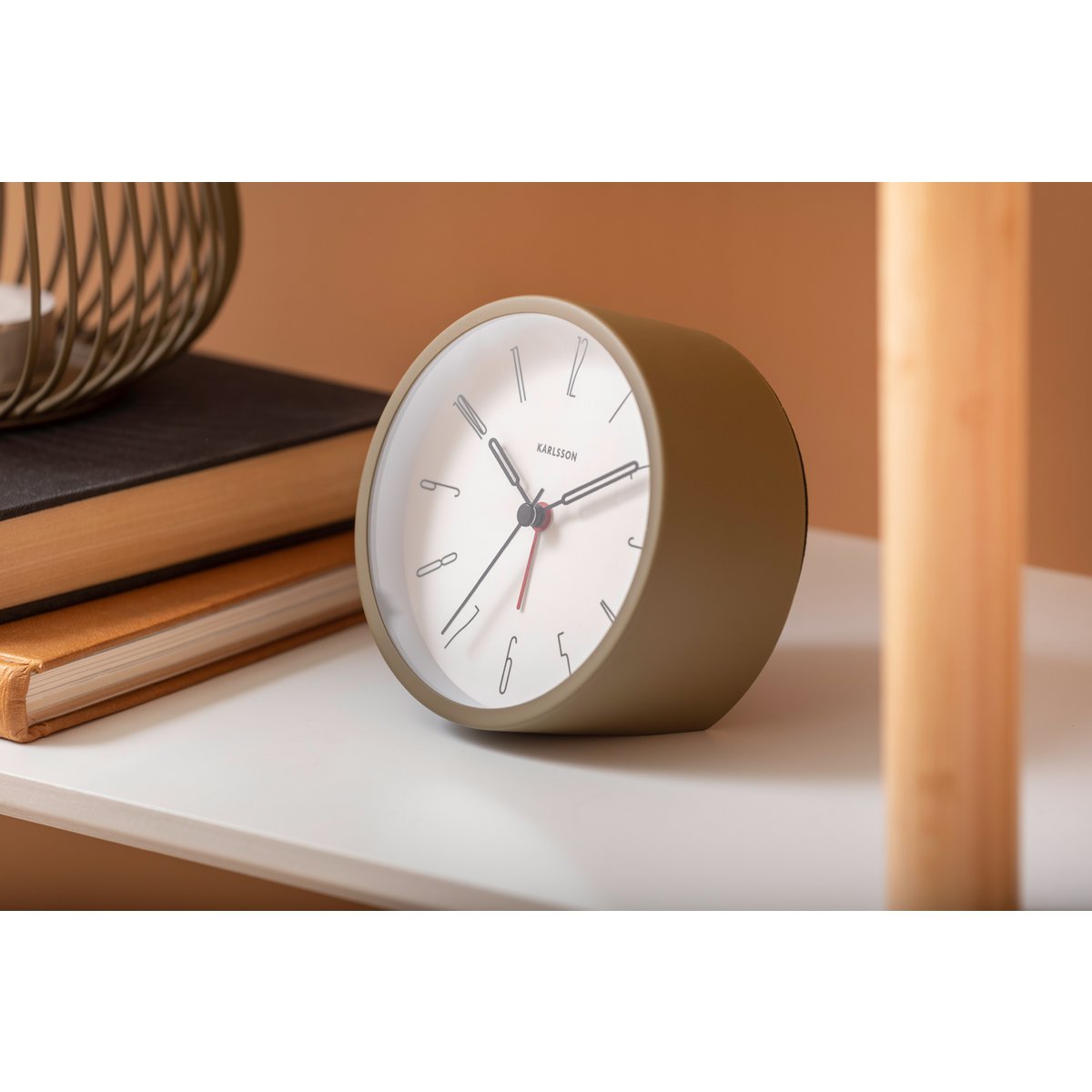 Belle Numbers retro wekker Karlsson – mosgroen ijzeren klokje