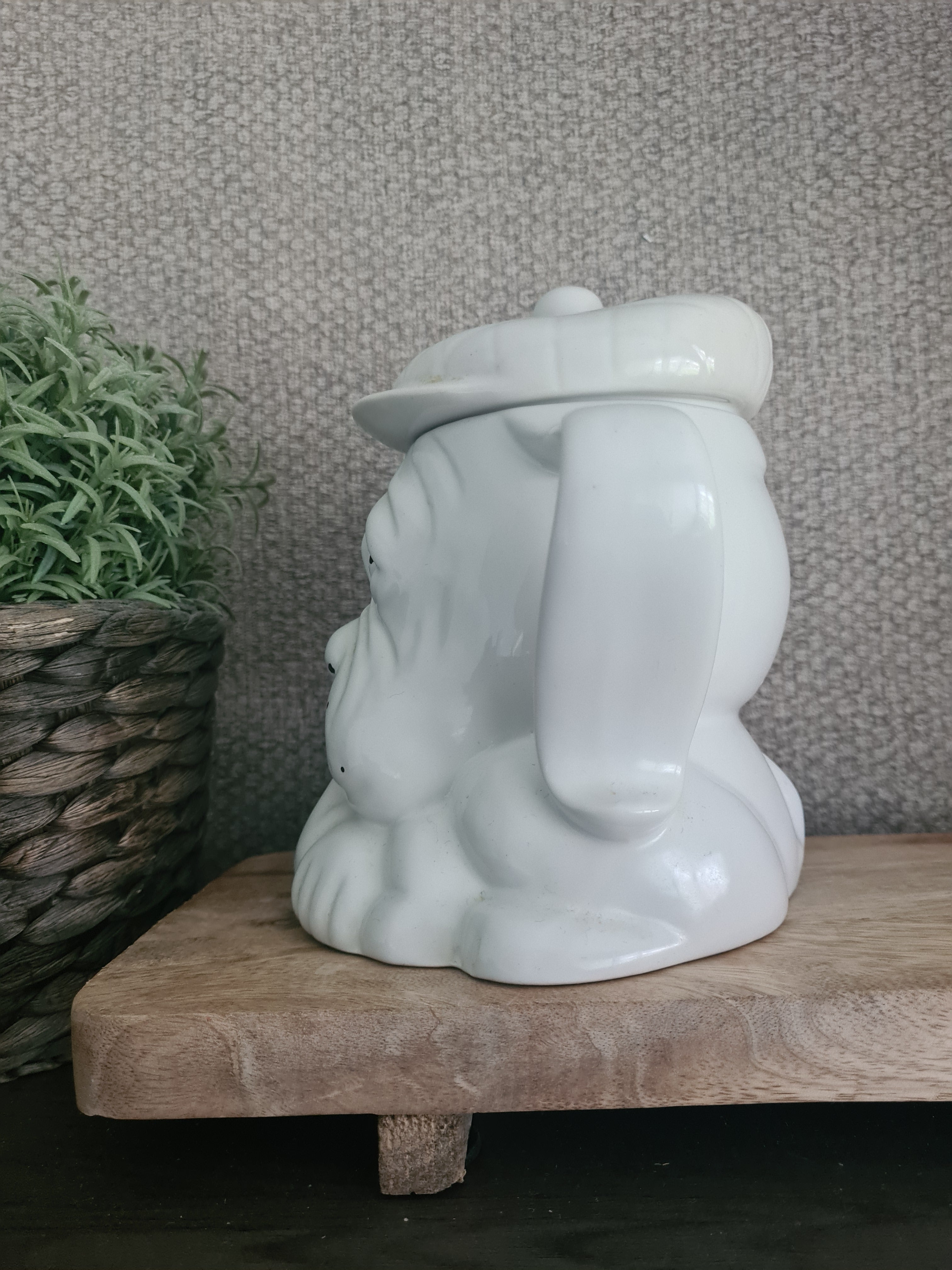 Witte theepot / koffiepot hond met pet