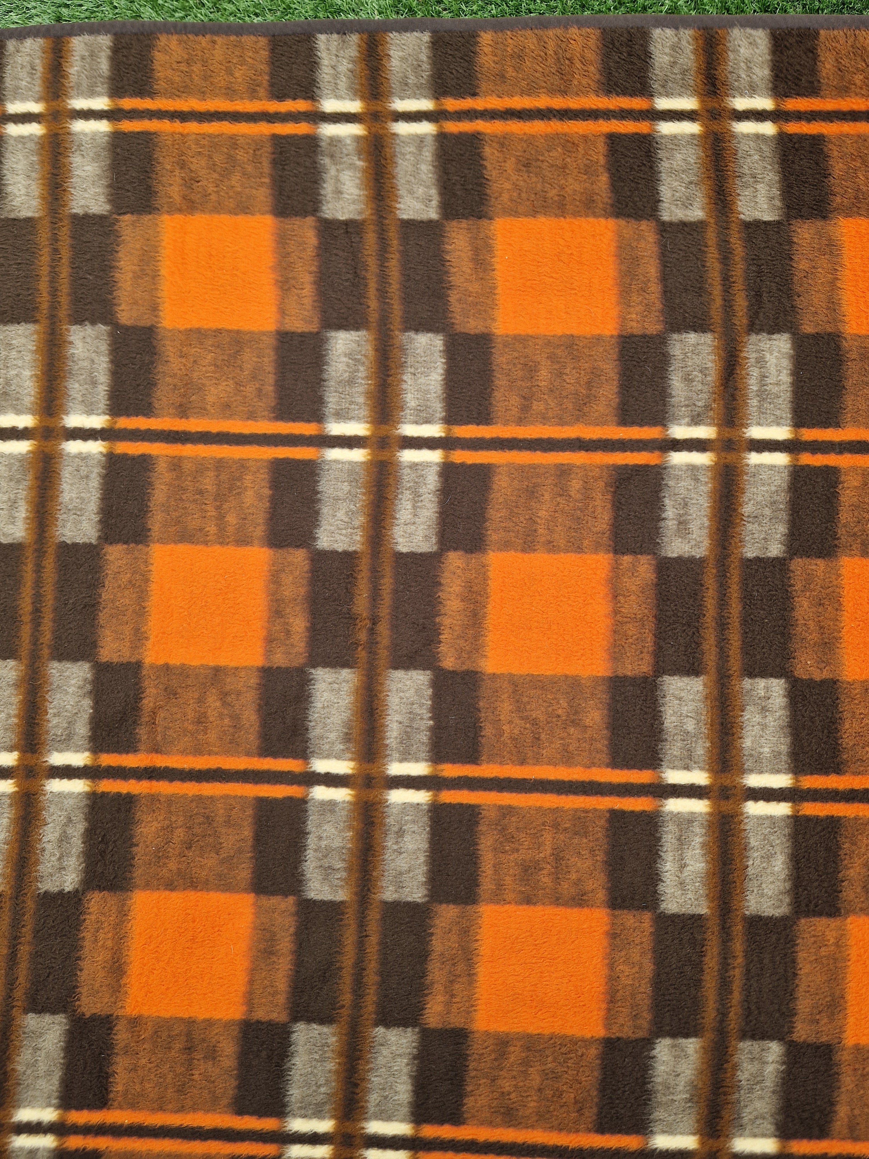 Vintage Ibena Dolan bruin oranje geruite deken