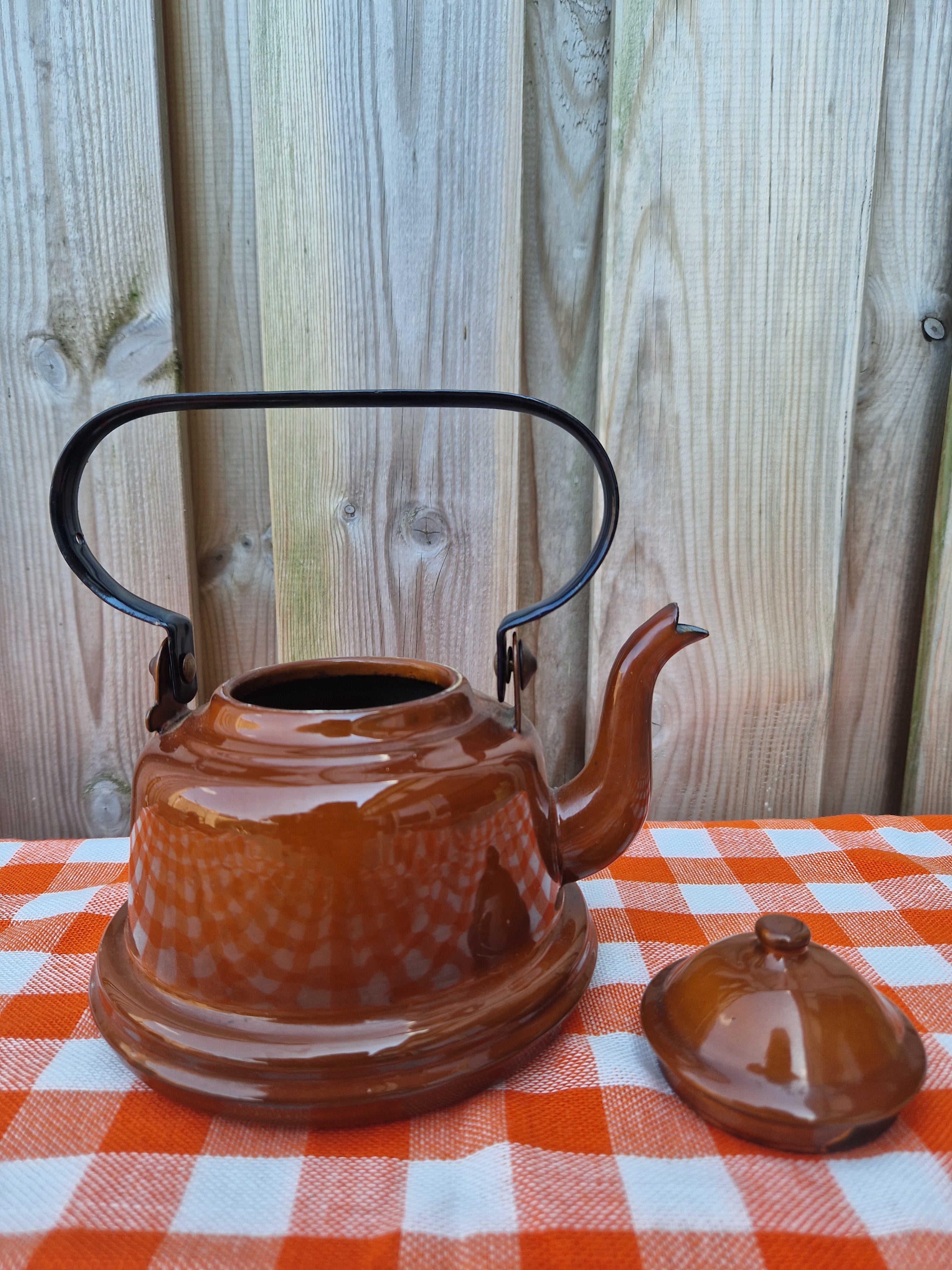 Bruine emaille brocante zakketel