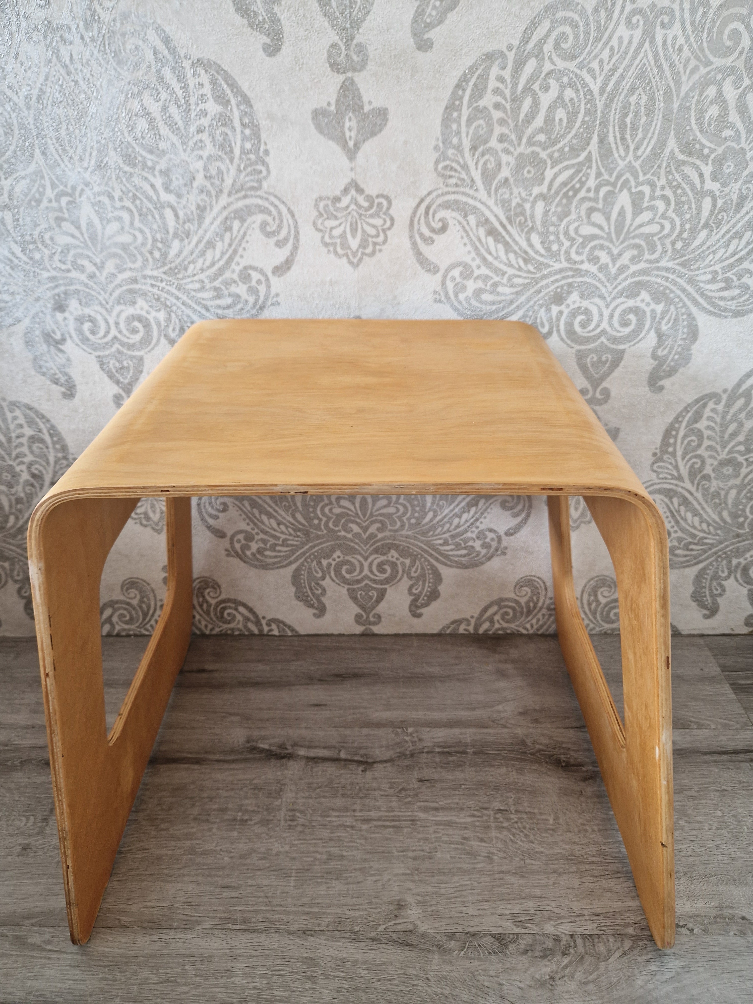 Ikea Benjamin plywood bijzettafel krukje Lisa Norinder