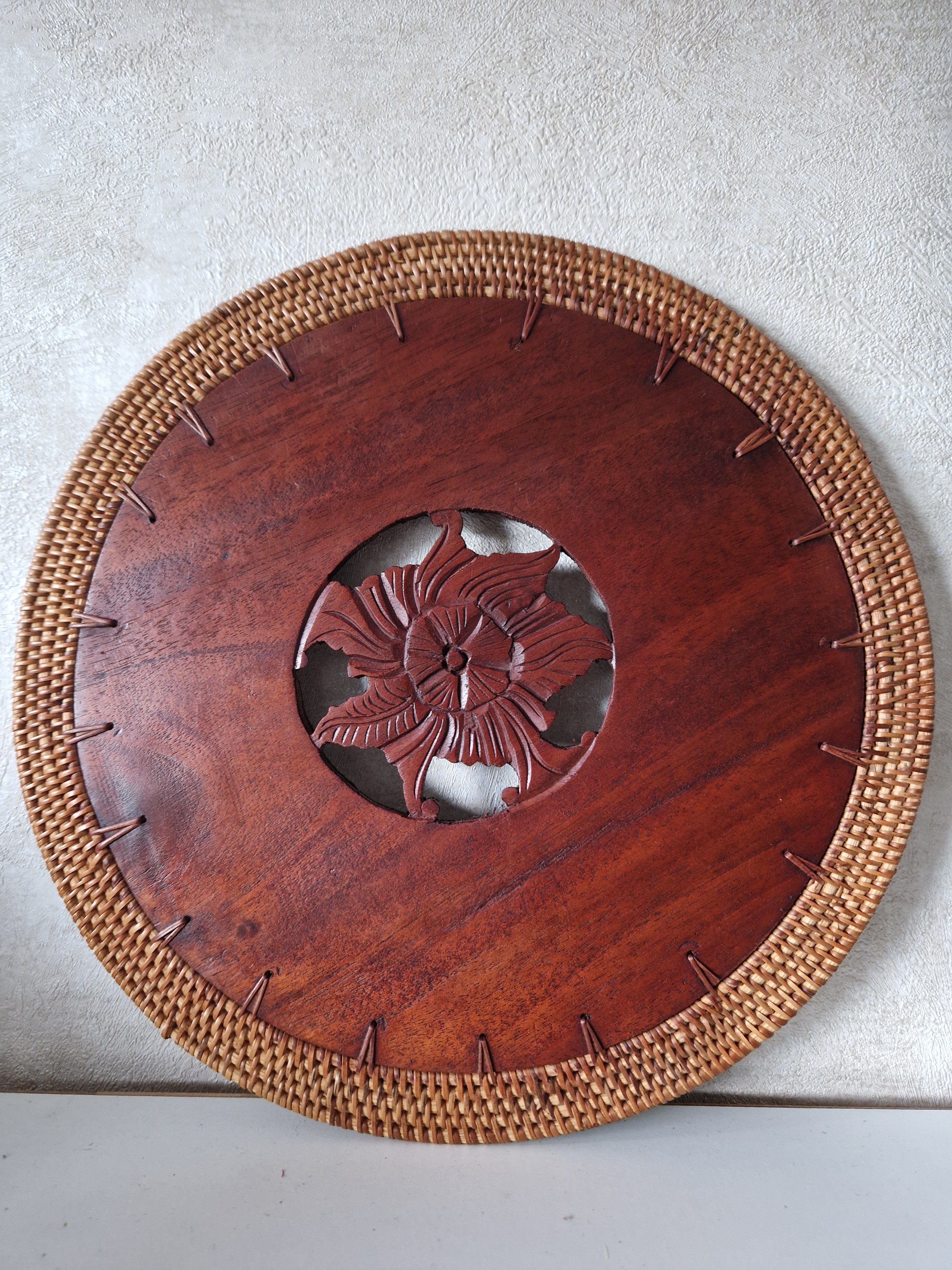 Vintage houten onderzetters met rieten rand