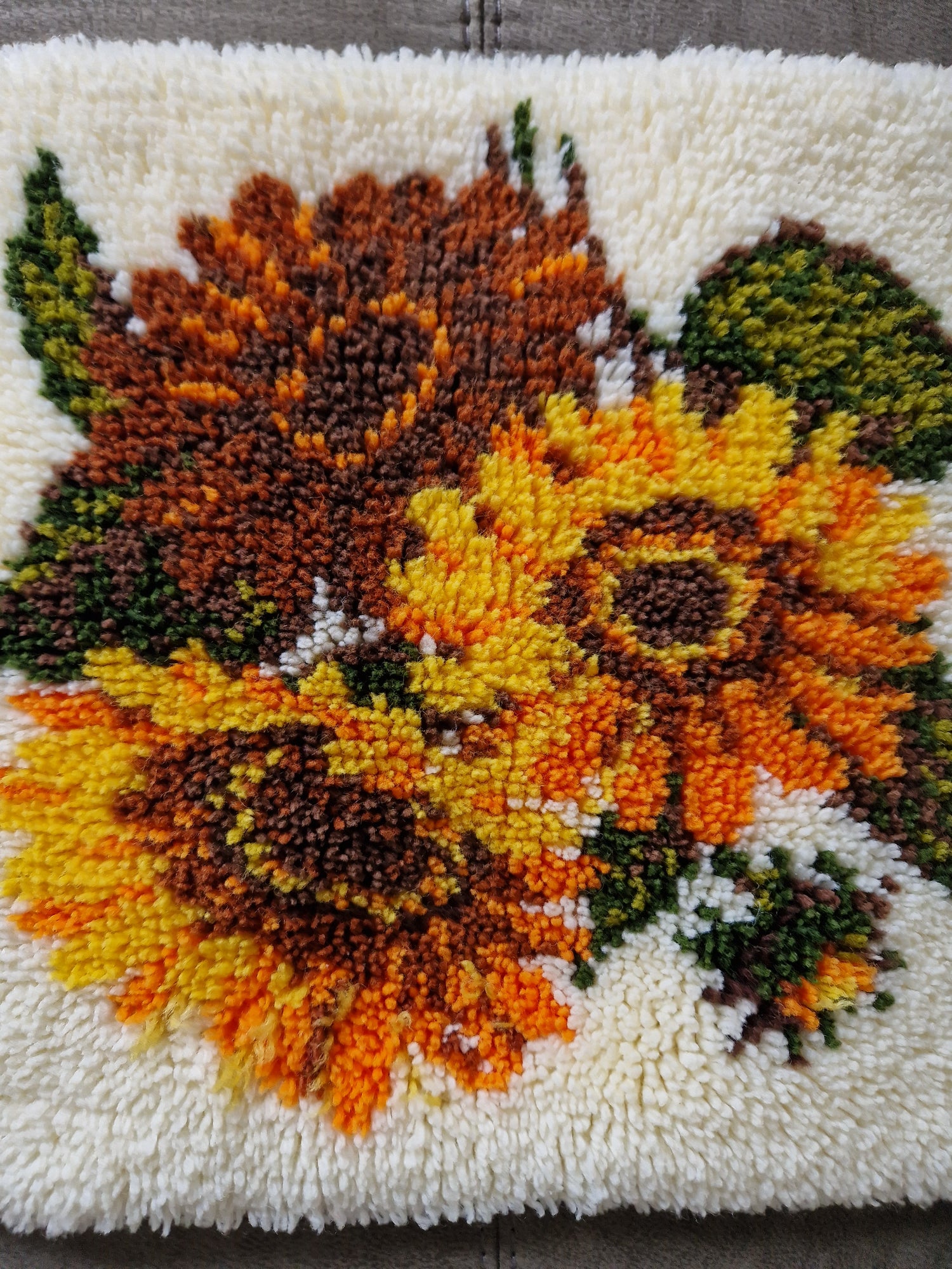 Smyrna handgeknoopt kleedje zonnebloem