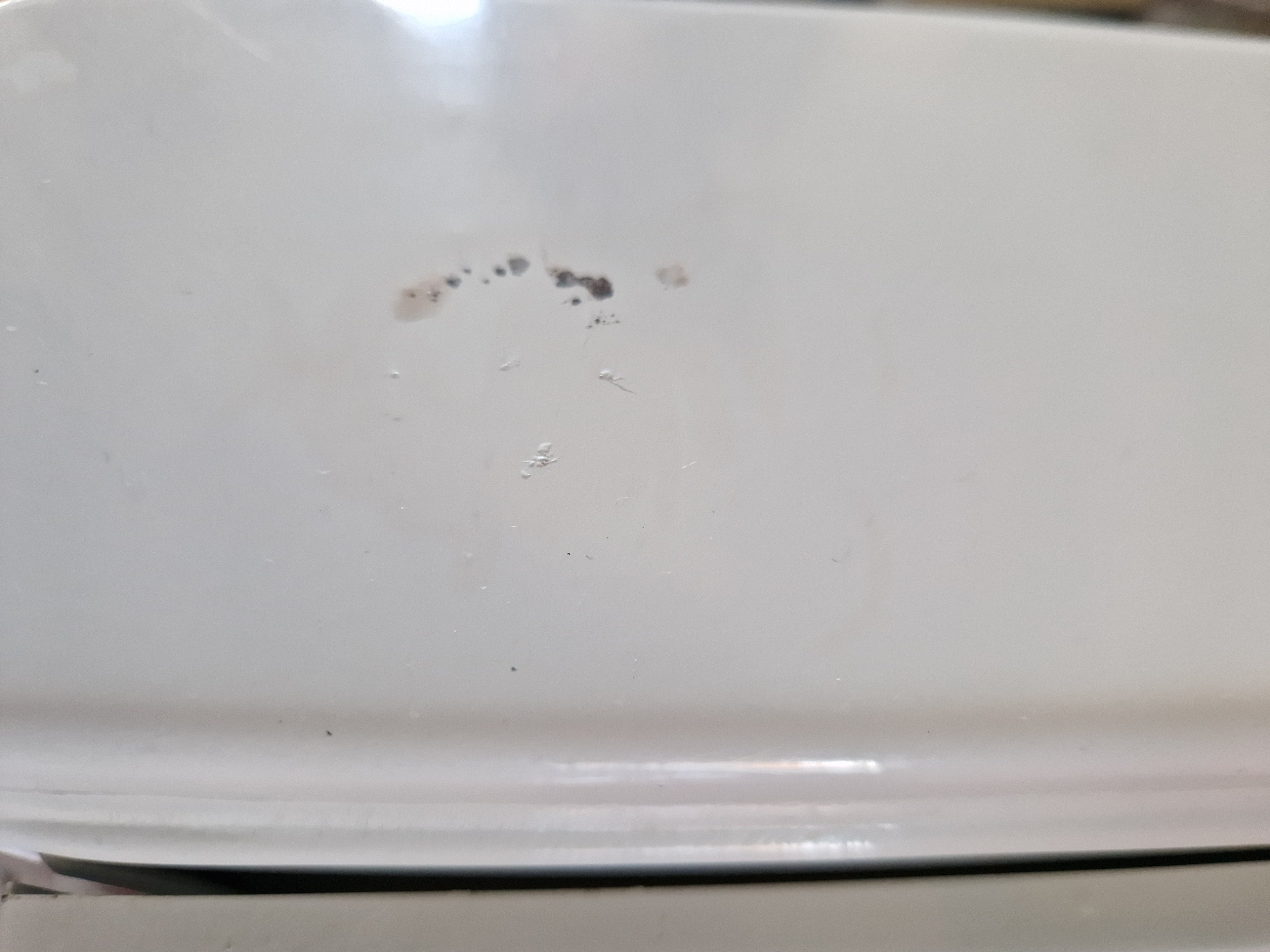 Brabantia wit metalen medicijnkastje