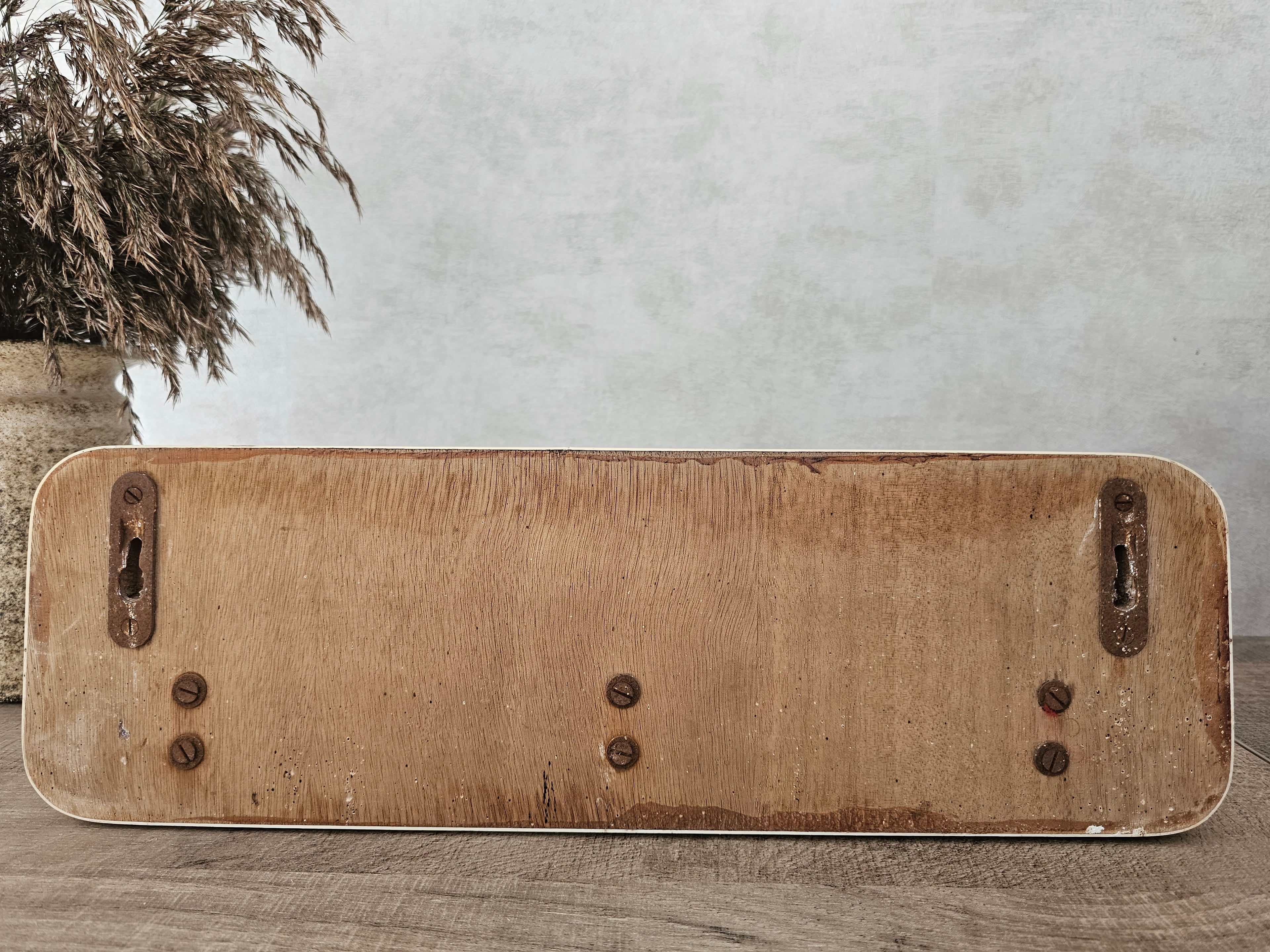 Vintage wandkapstok 3 dubbele haken