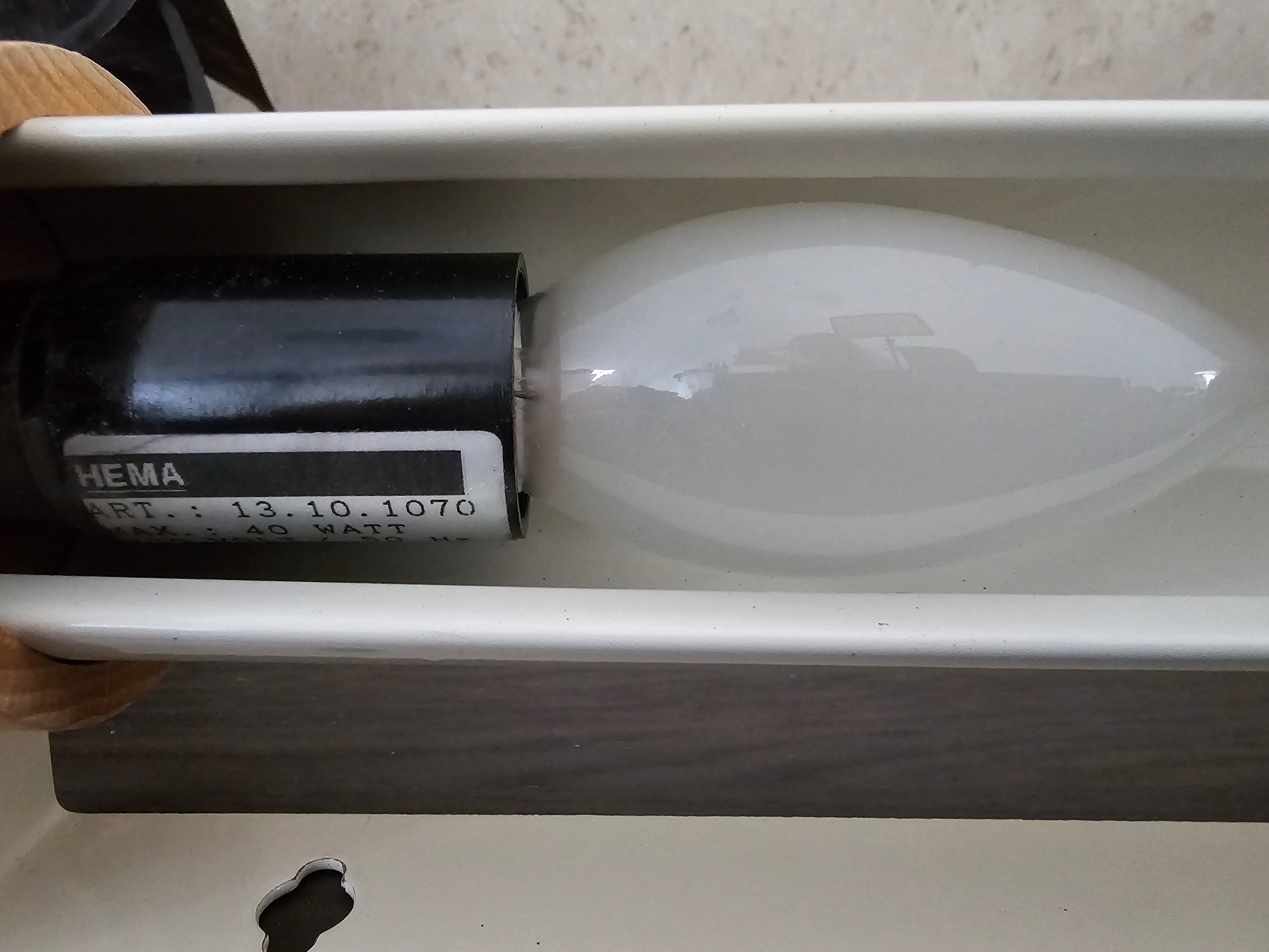 Hema wandlamp / nachtlamp metaal met hout