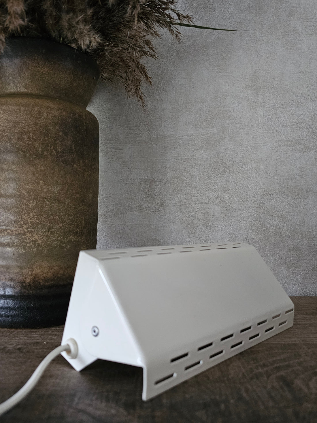 Vintage wit metalen bedlampje