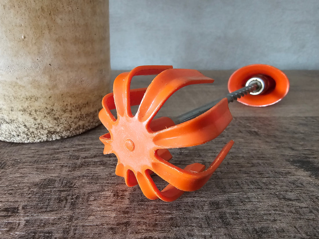 Slagroomklopper vintage oranje