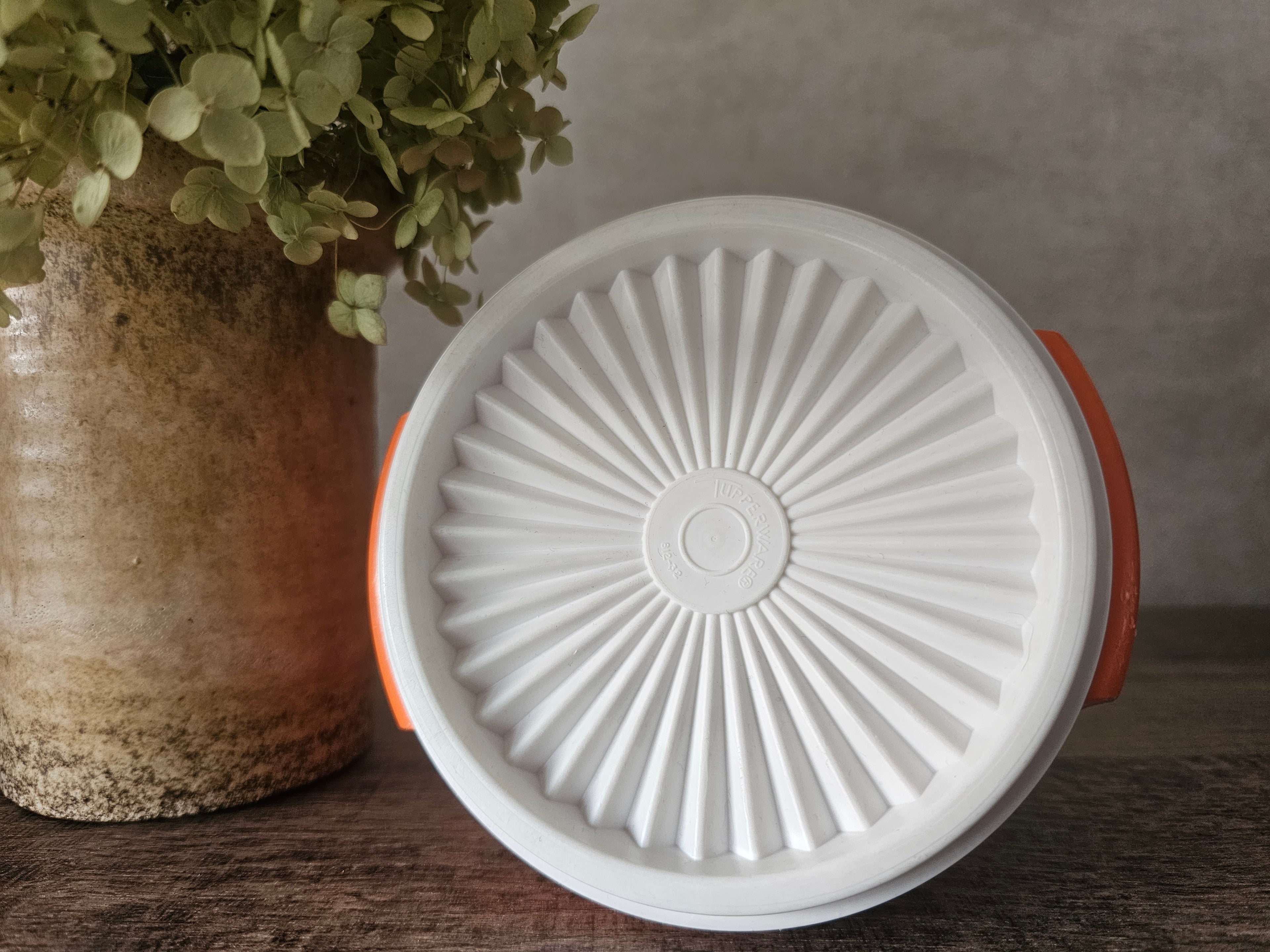 Tupperware oranje trommel