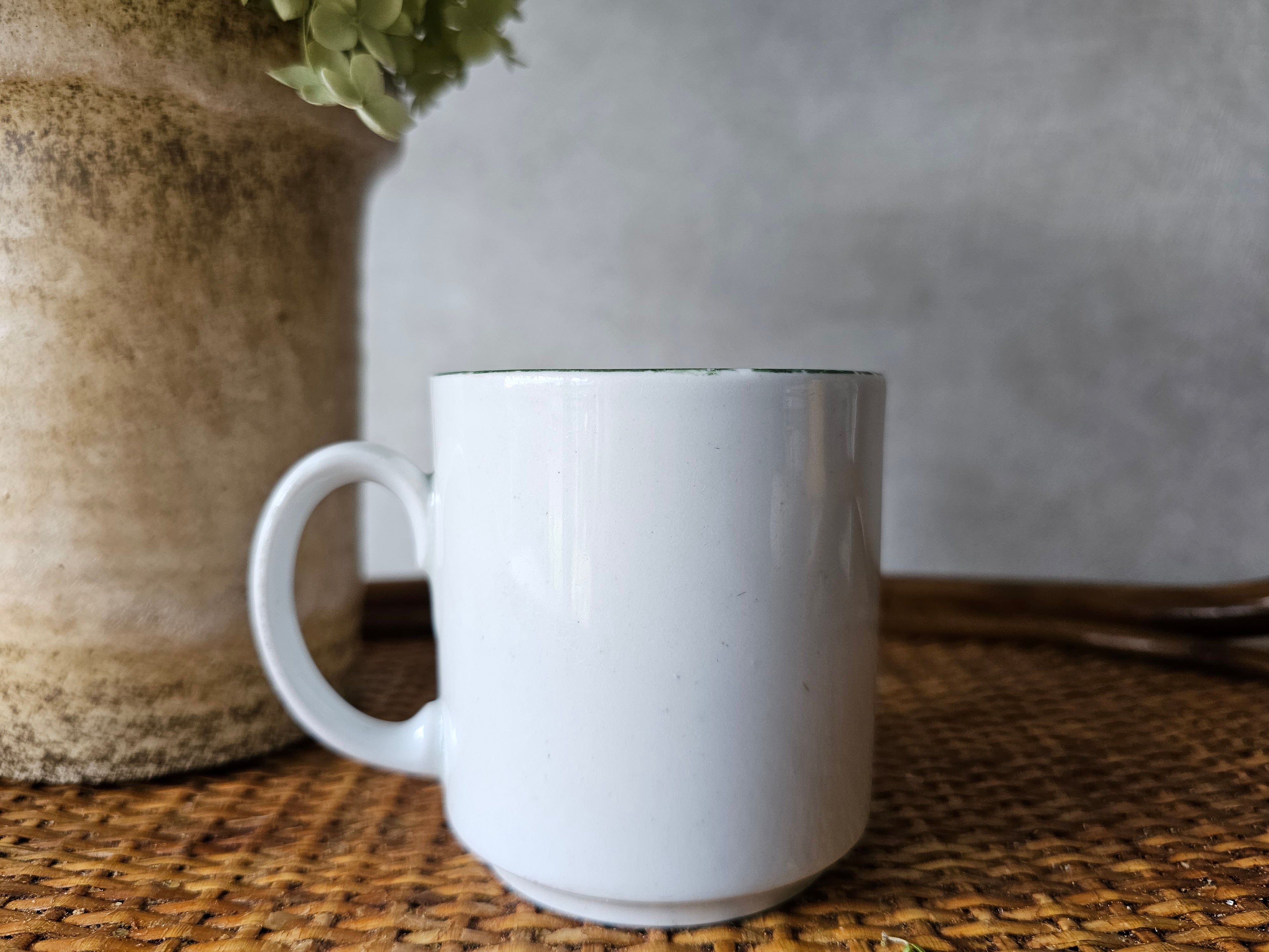Vintage koffie - thee beker Holly Hobbie stijl