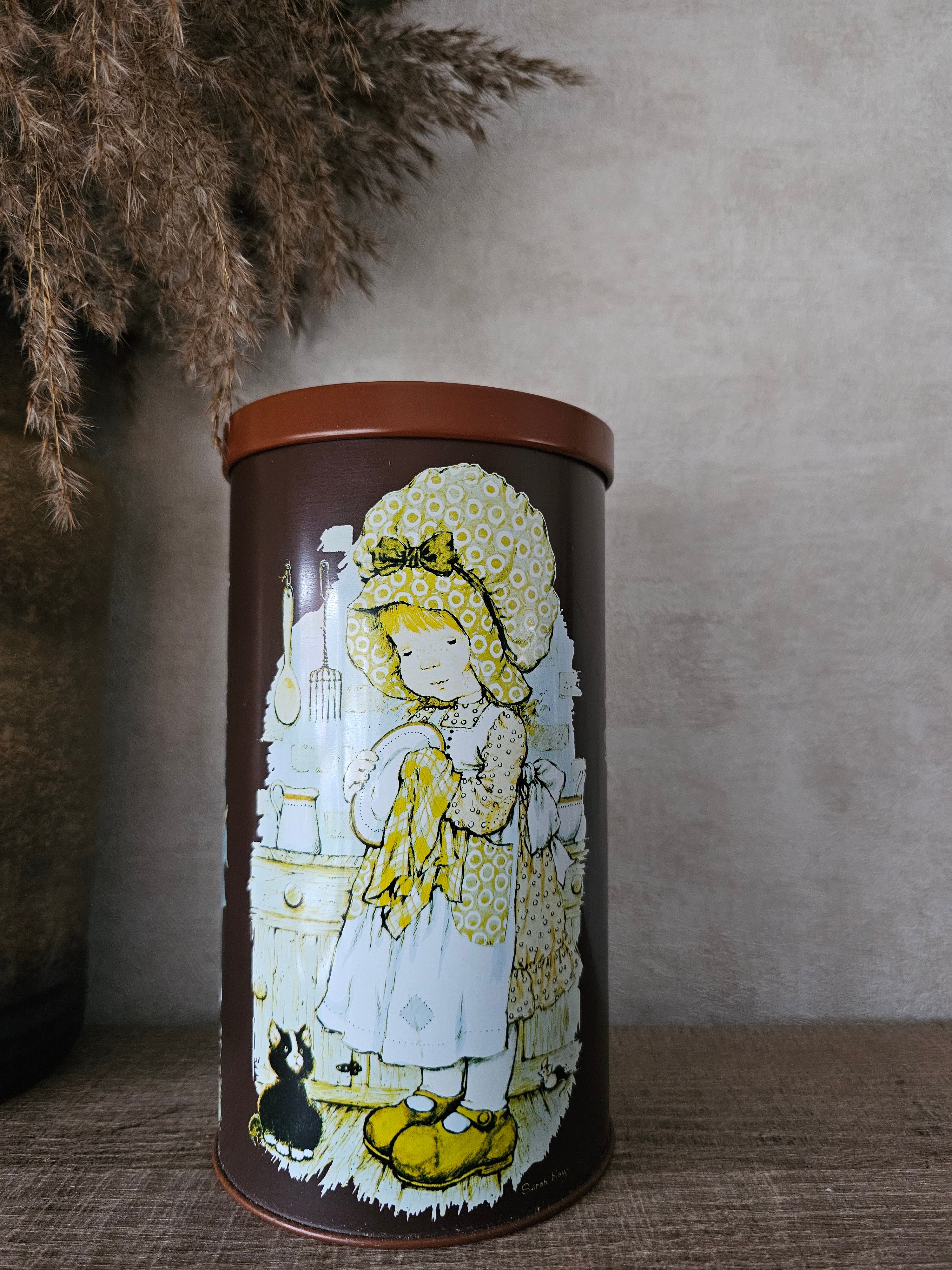 Sarah Kay blikken bruin