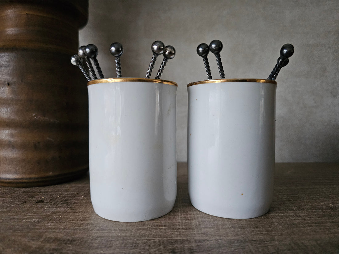 Vintage porseleinen lepel en vorkjes vaasjes