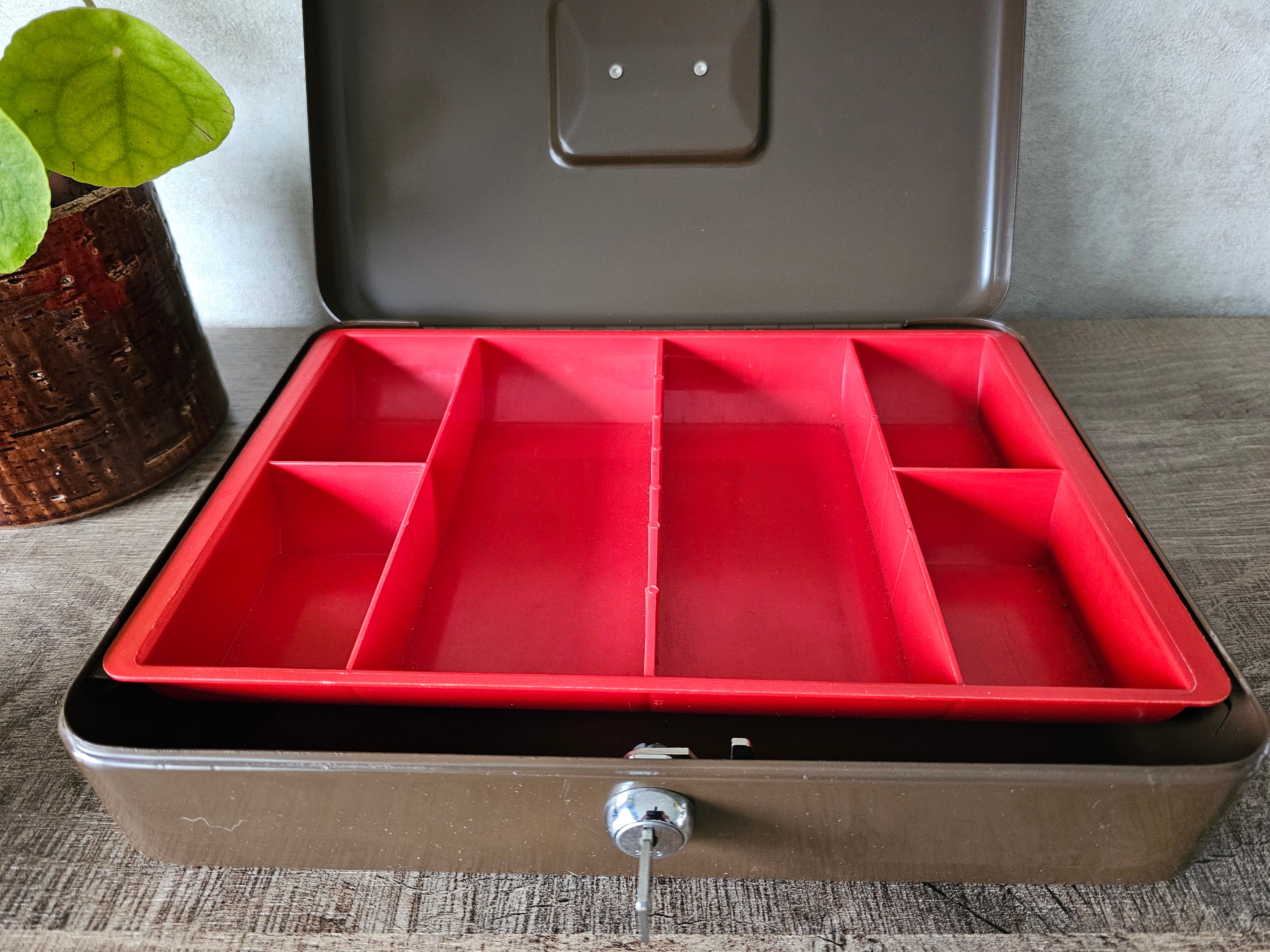 Brabantia document / geldkist