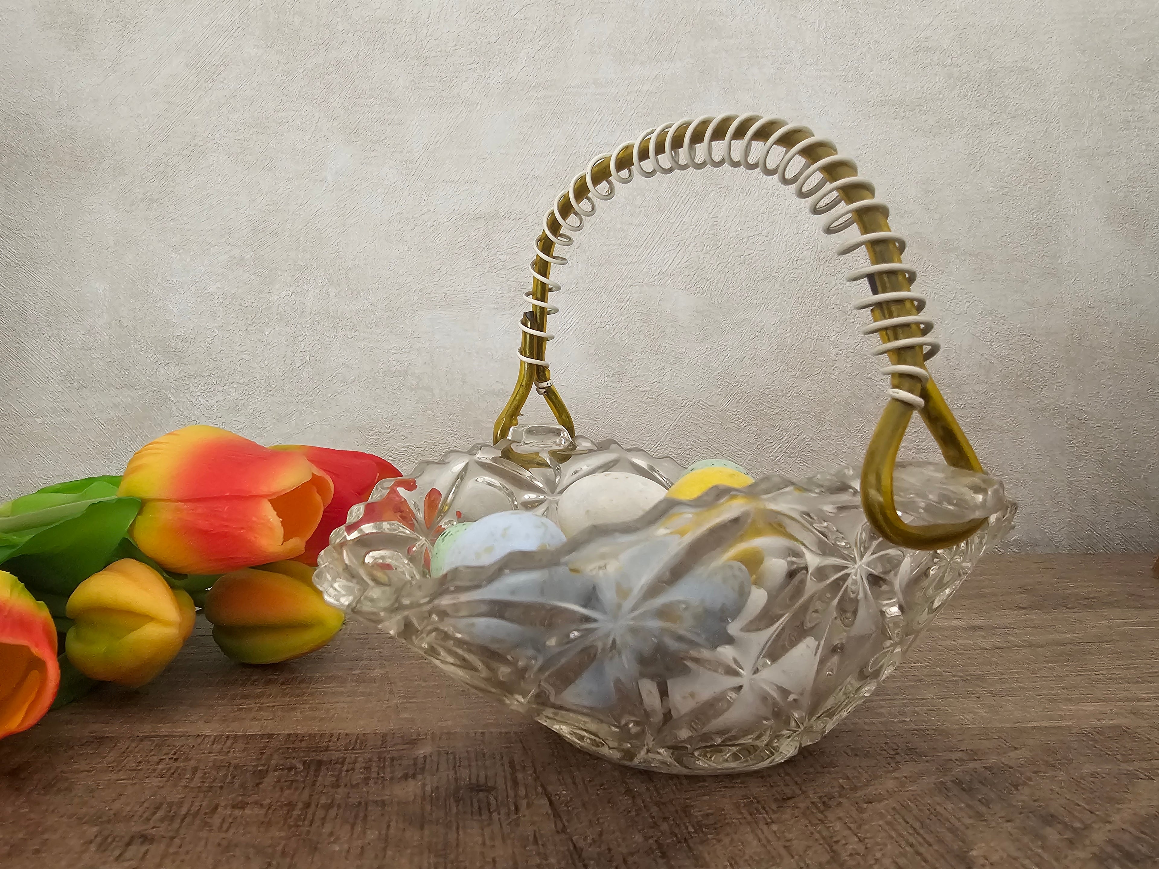 Glazen vintage bonbon mandje