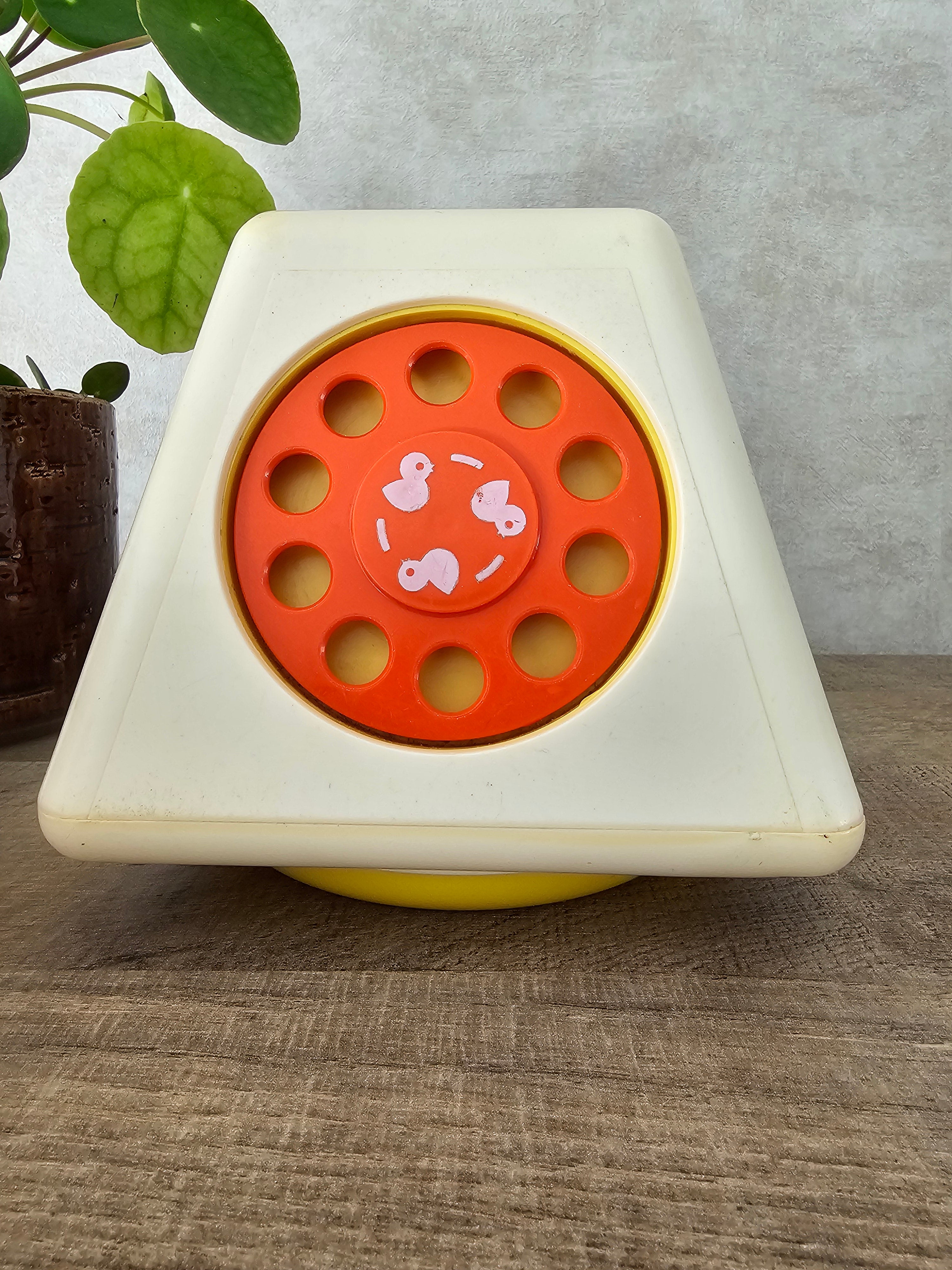 Fisher Price – Turn and Learn Baby Activity Center Spinning Toy.