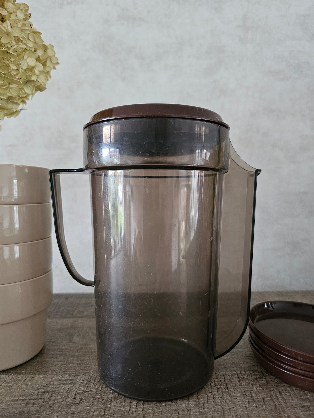 Plastimat bekers met schenkkan