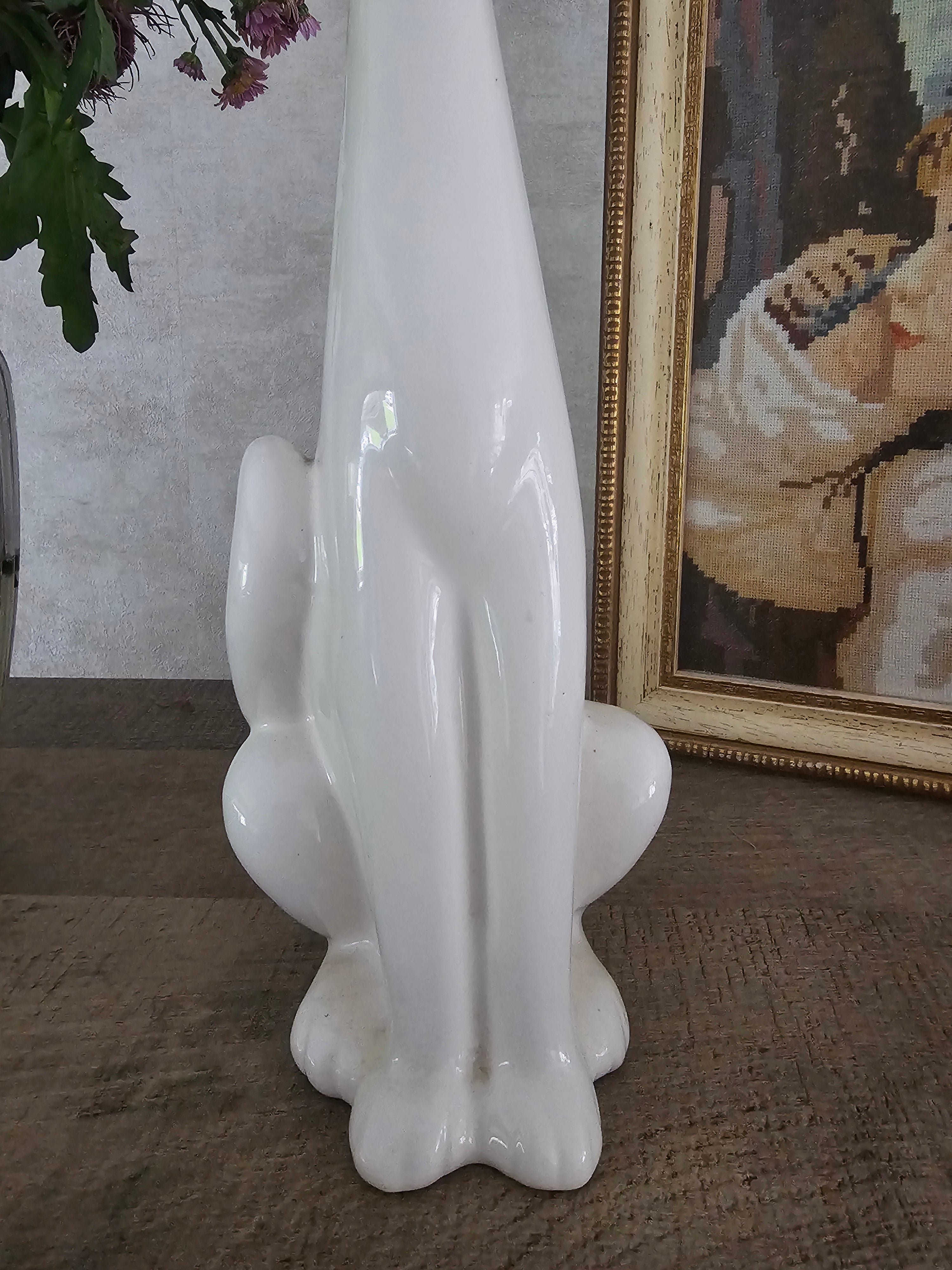 Vintage beeld witte langnek kat