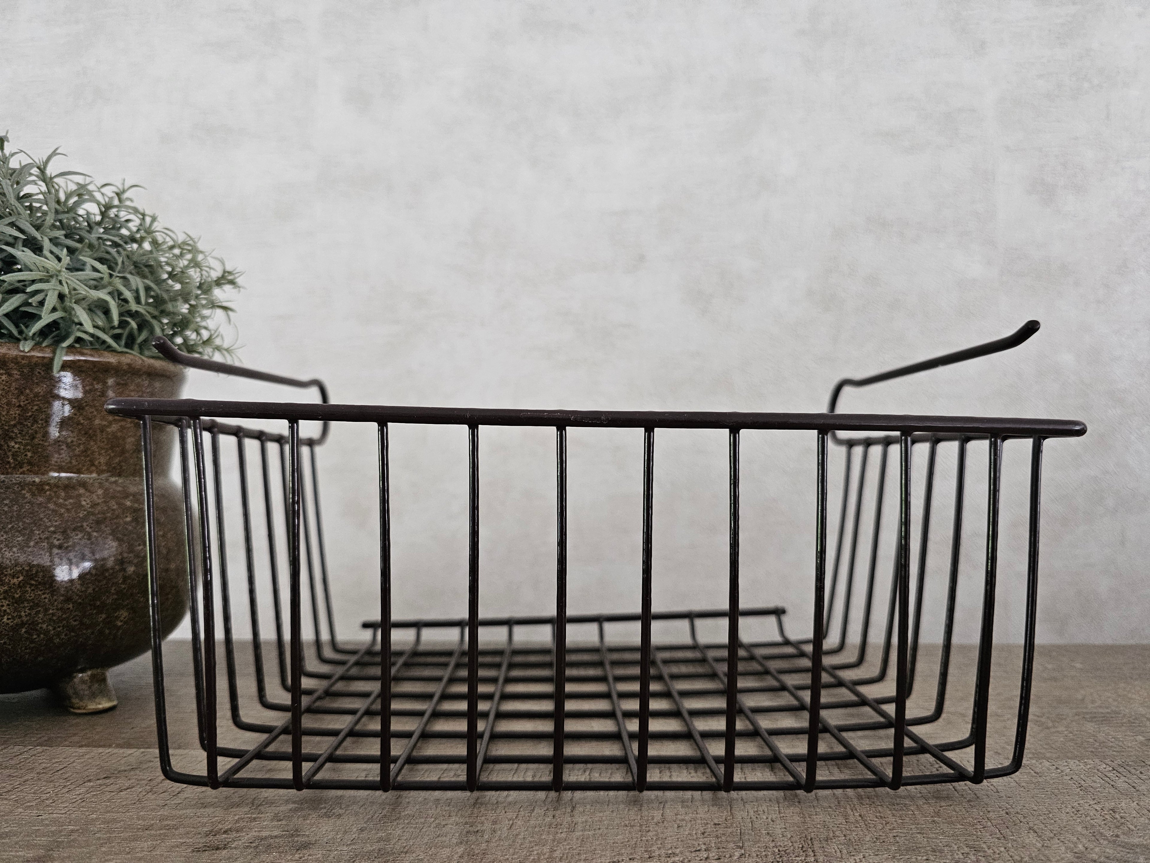 Vintage bruine draadmand