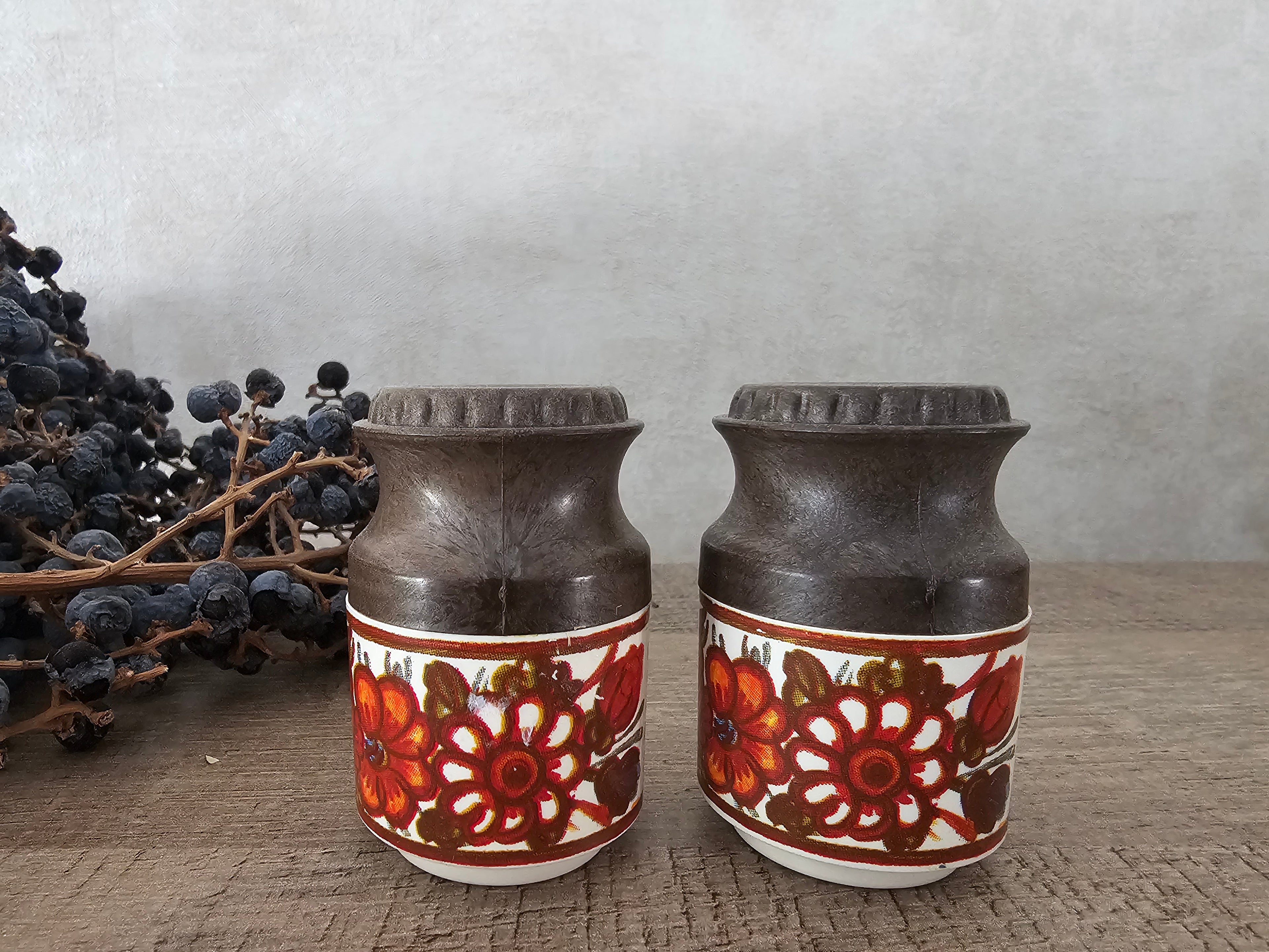 Vintage kunststof peper en zout stel