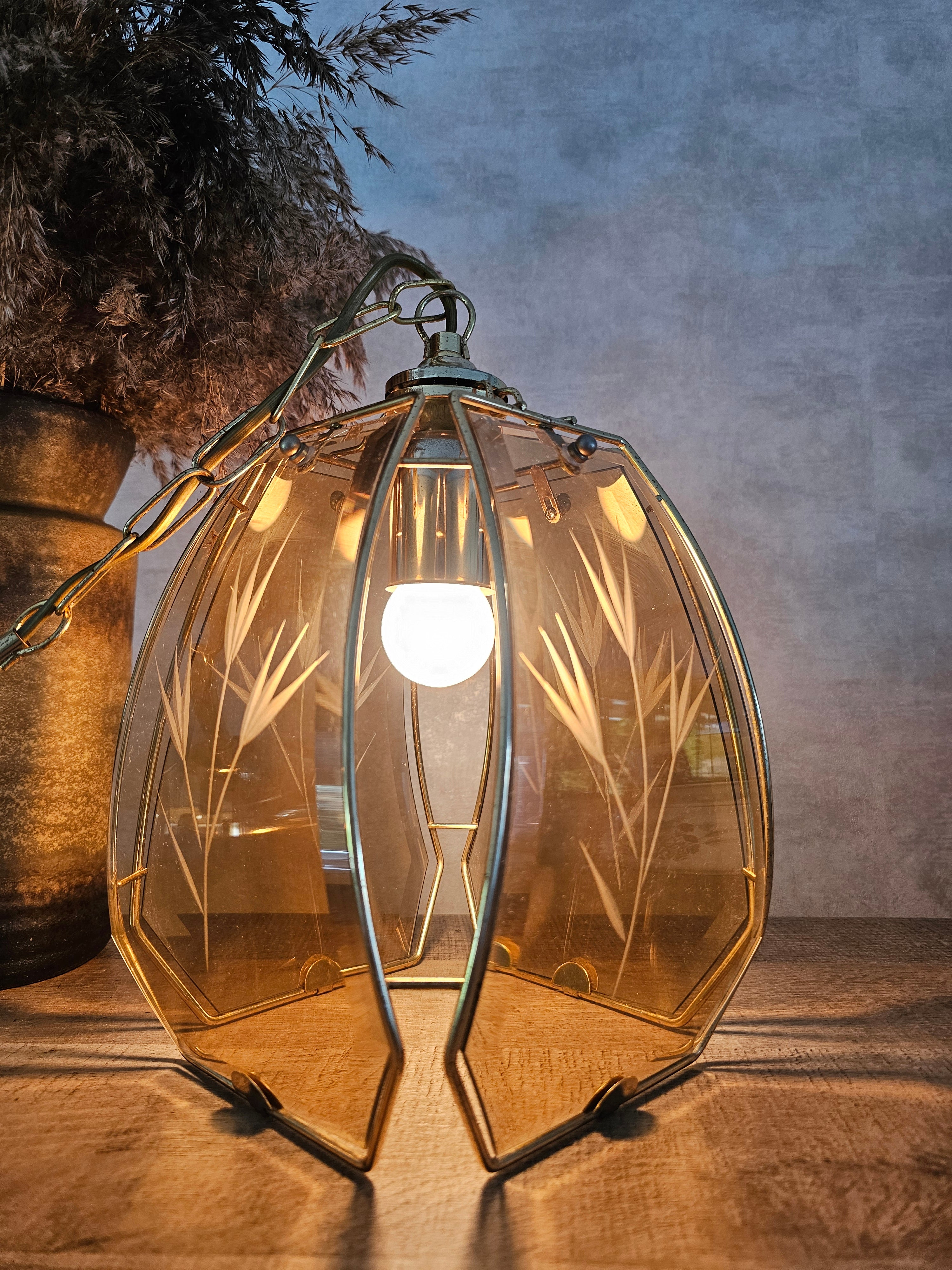 Vintage rookglas hanglamp Hollywood Regency