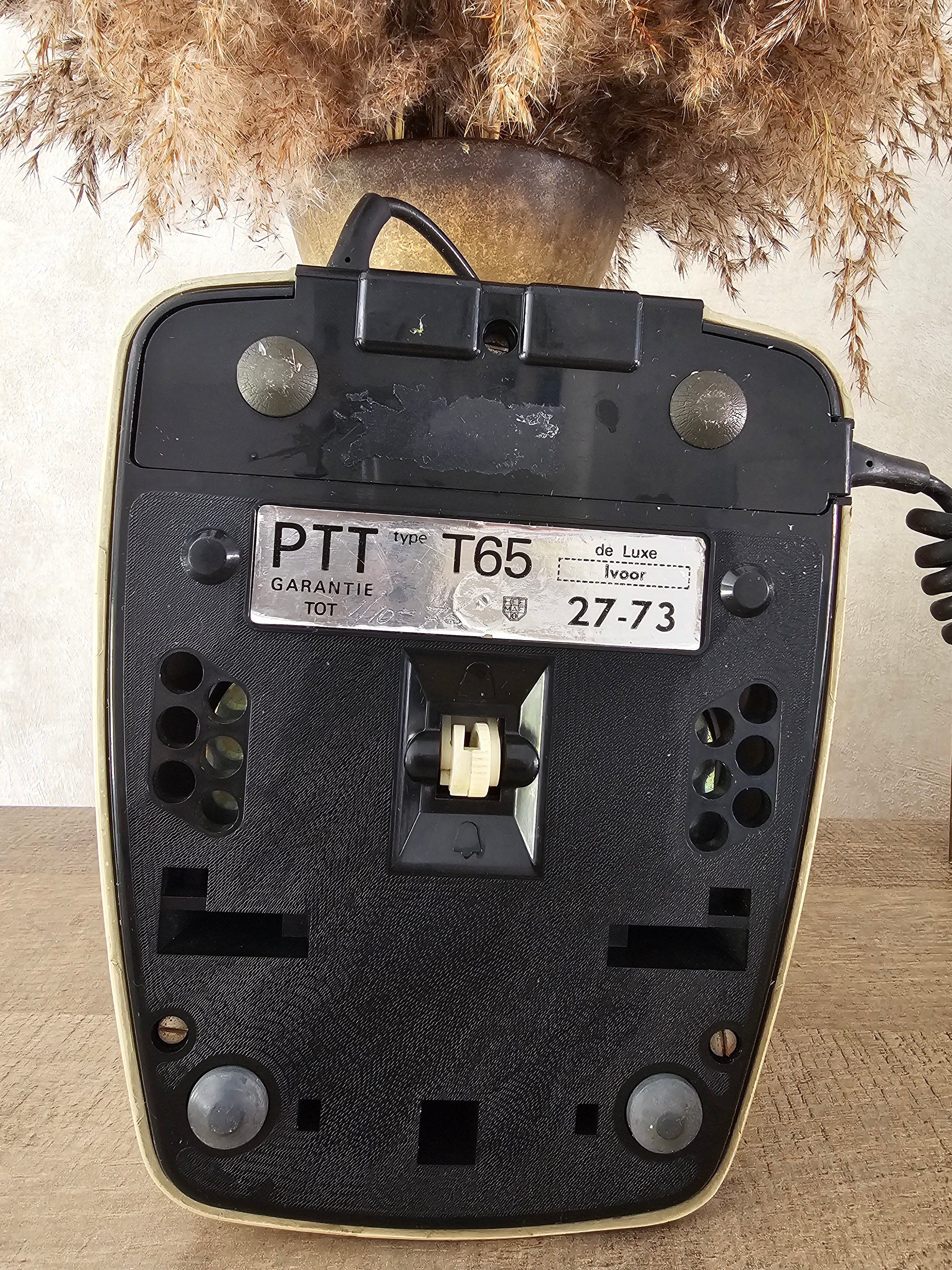 PTT T65 telefoon met draaischijf ivoor 1973