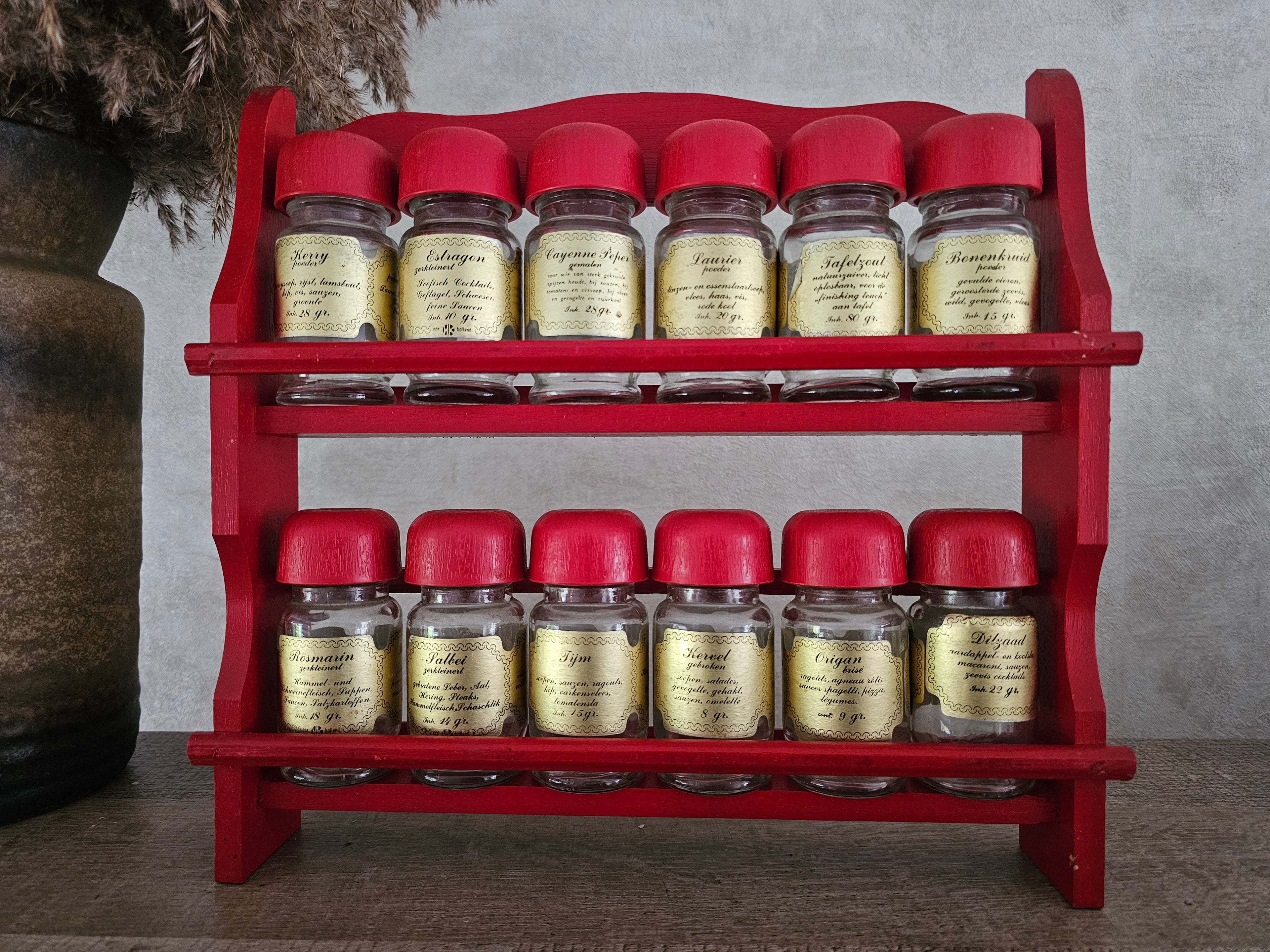 Vintage rood houten kruidenrek