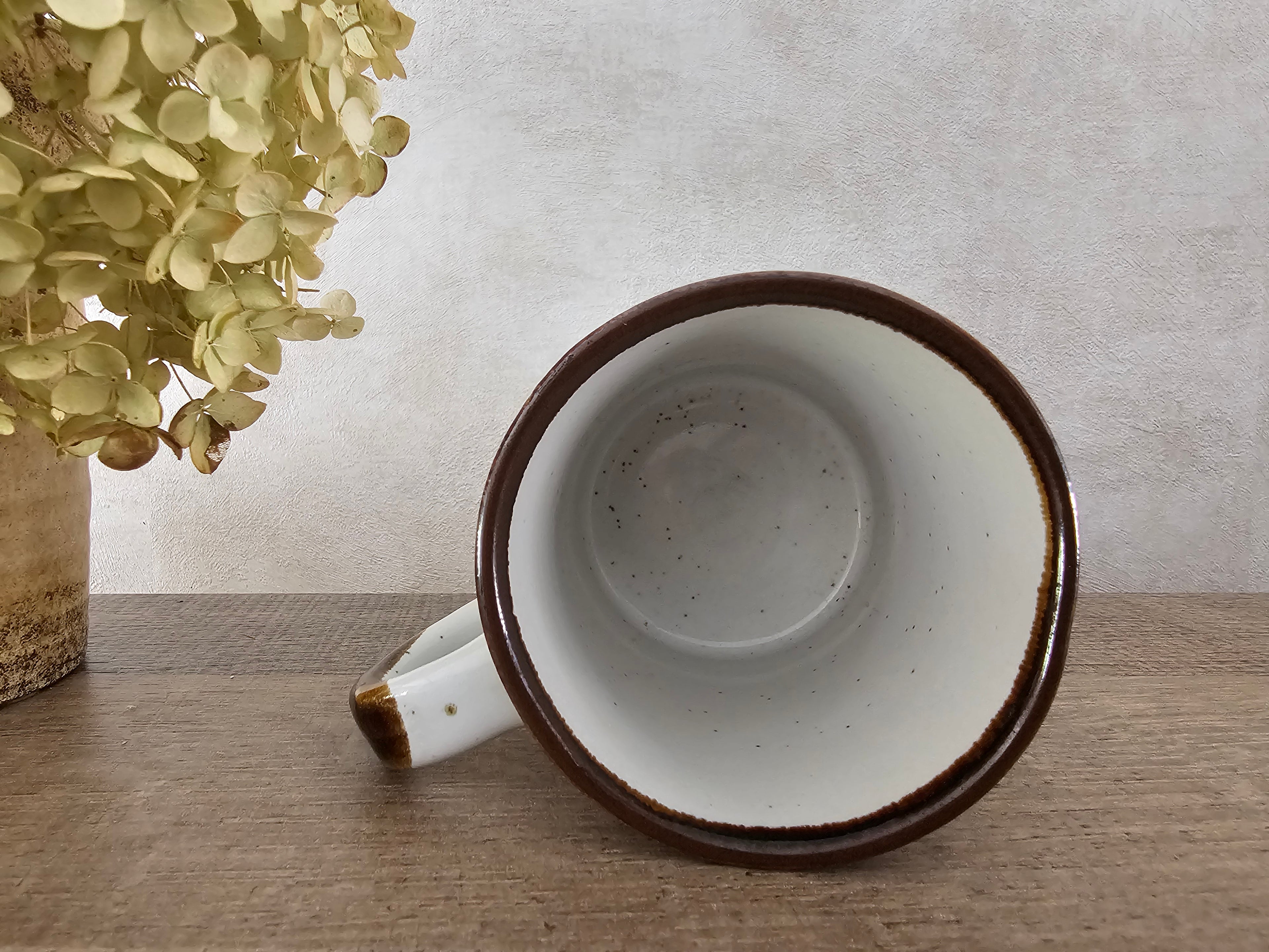 Vintage koffie beker wilde bloemen