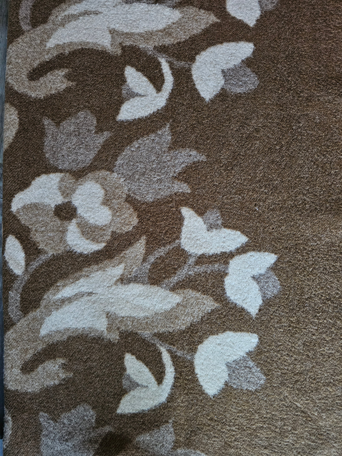 Leidse van Wijk wollen deken bruin beige bloemen