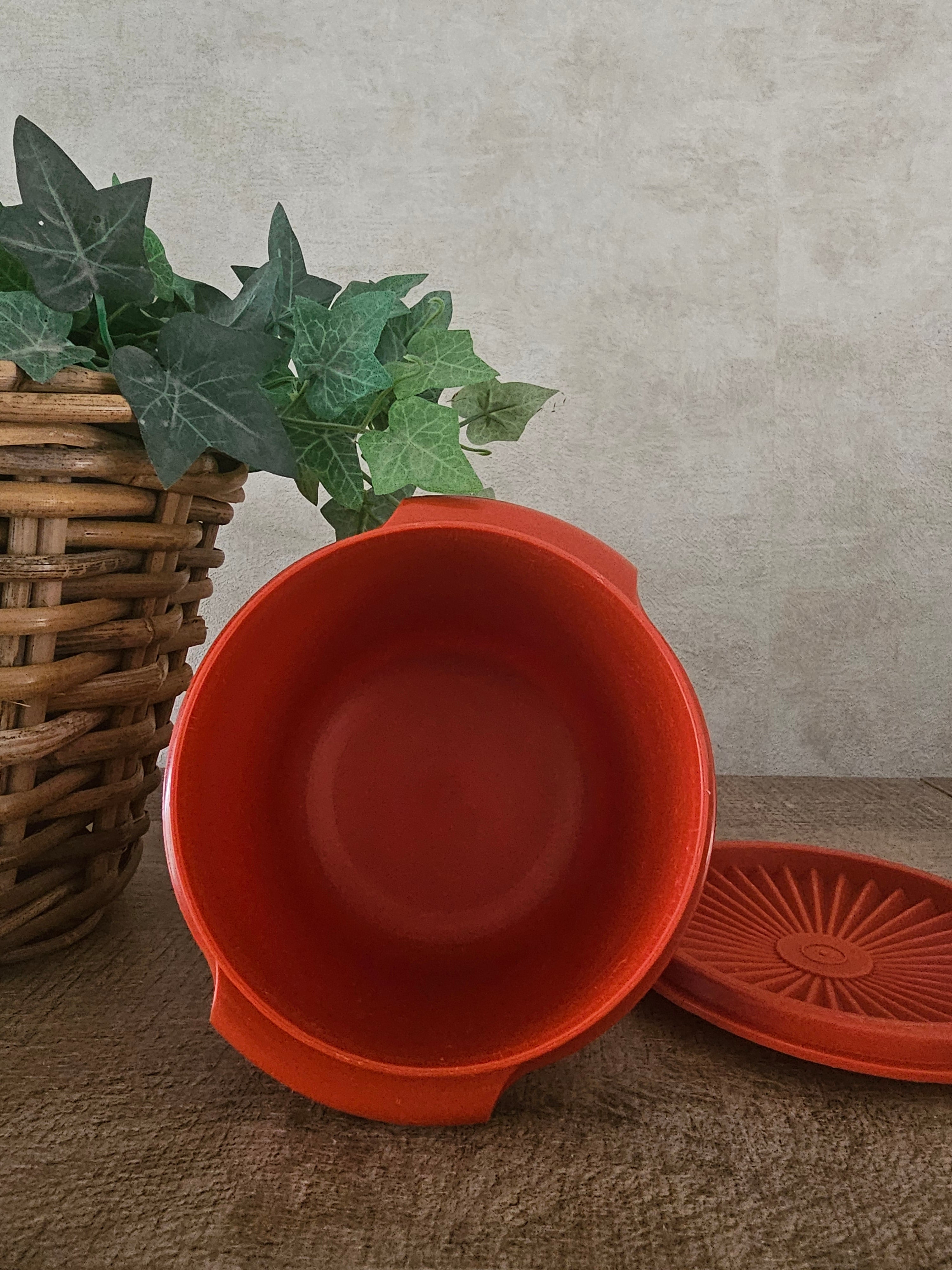 Tupperware trommel met sterdeksel