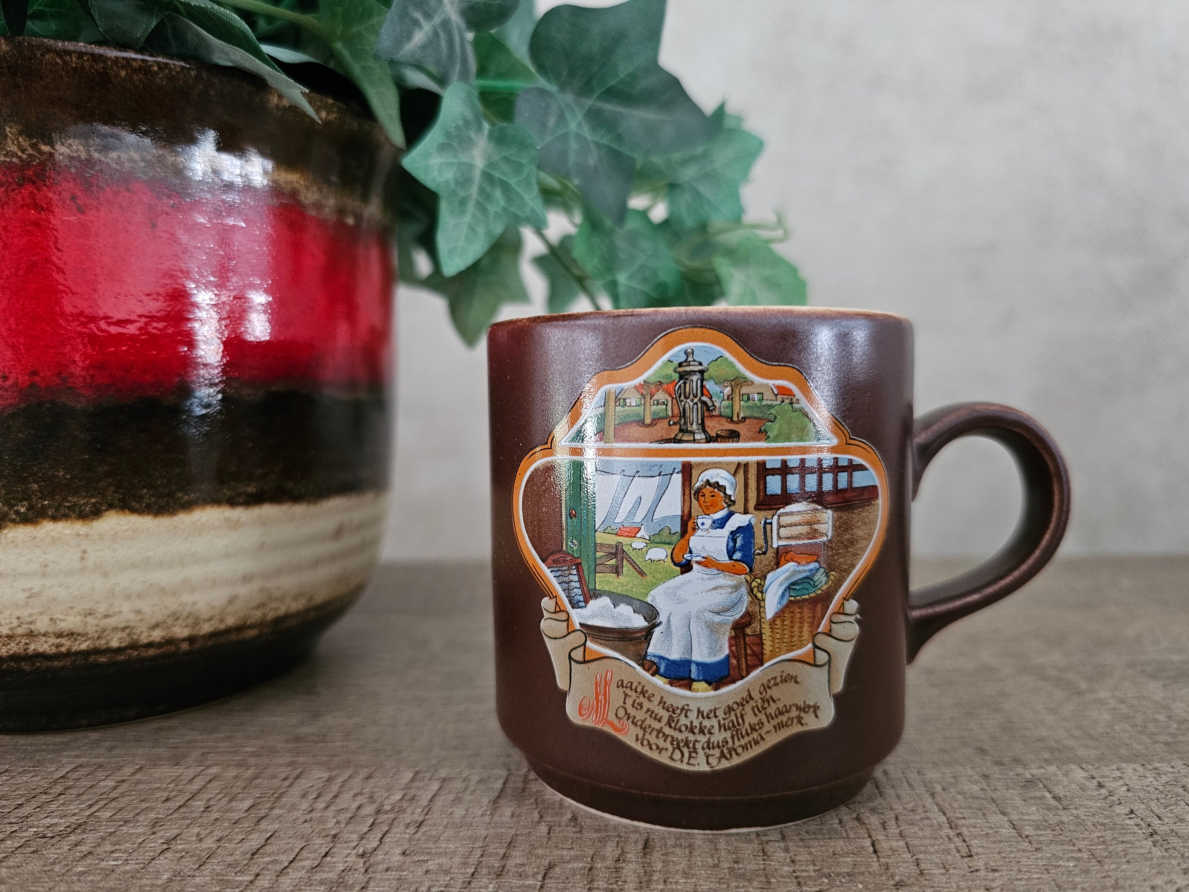 Villeroy Boch Douwe Egberts koffie beker "Maaike"