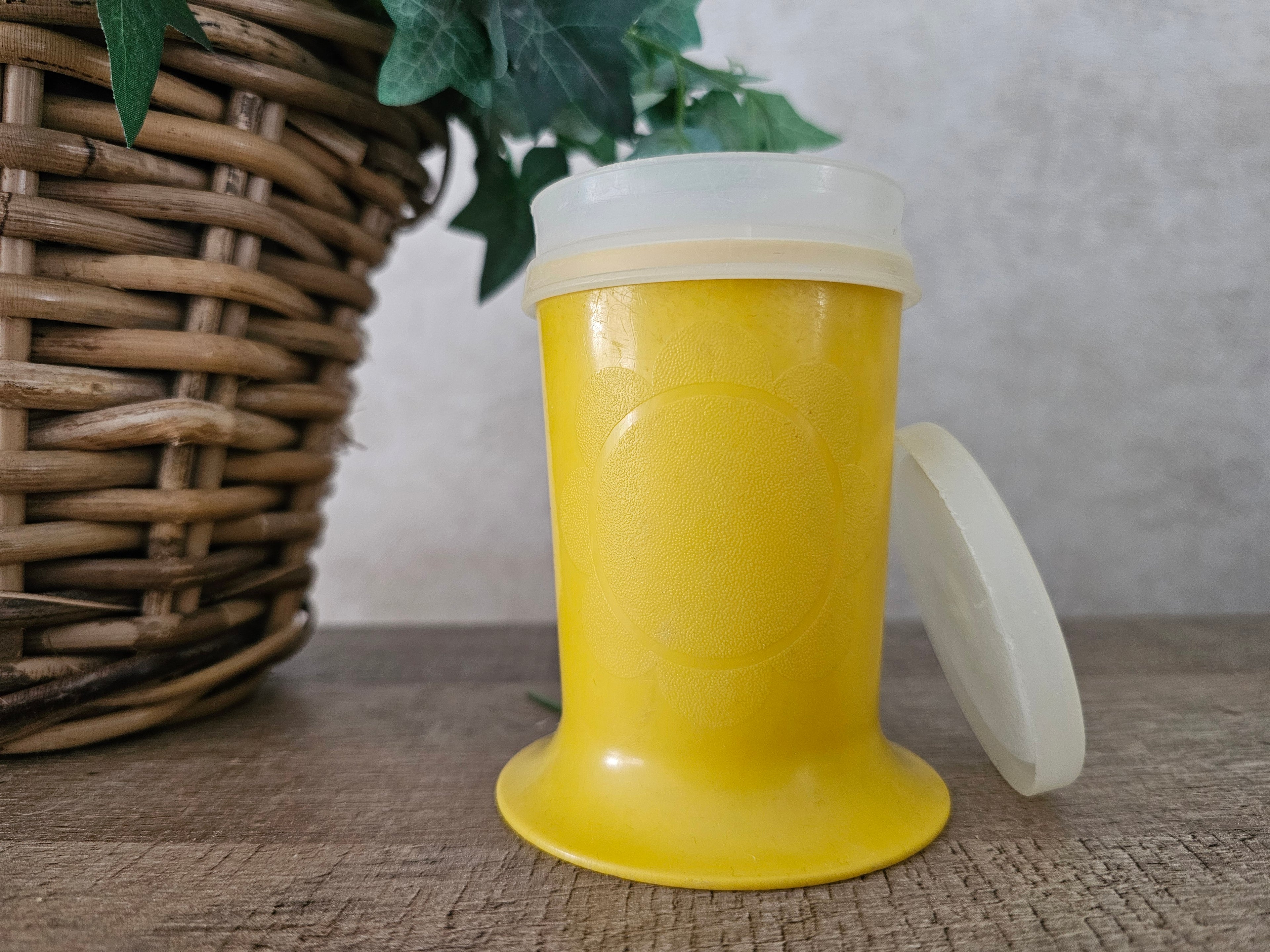 Tupperware gele kinder beker met deksel
