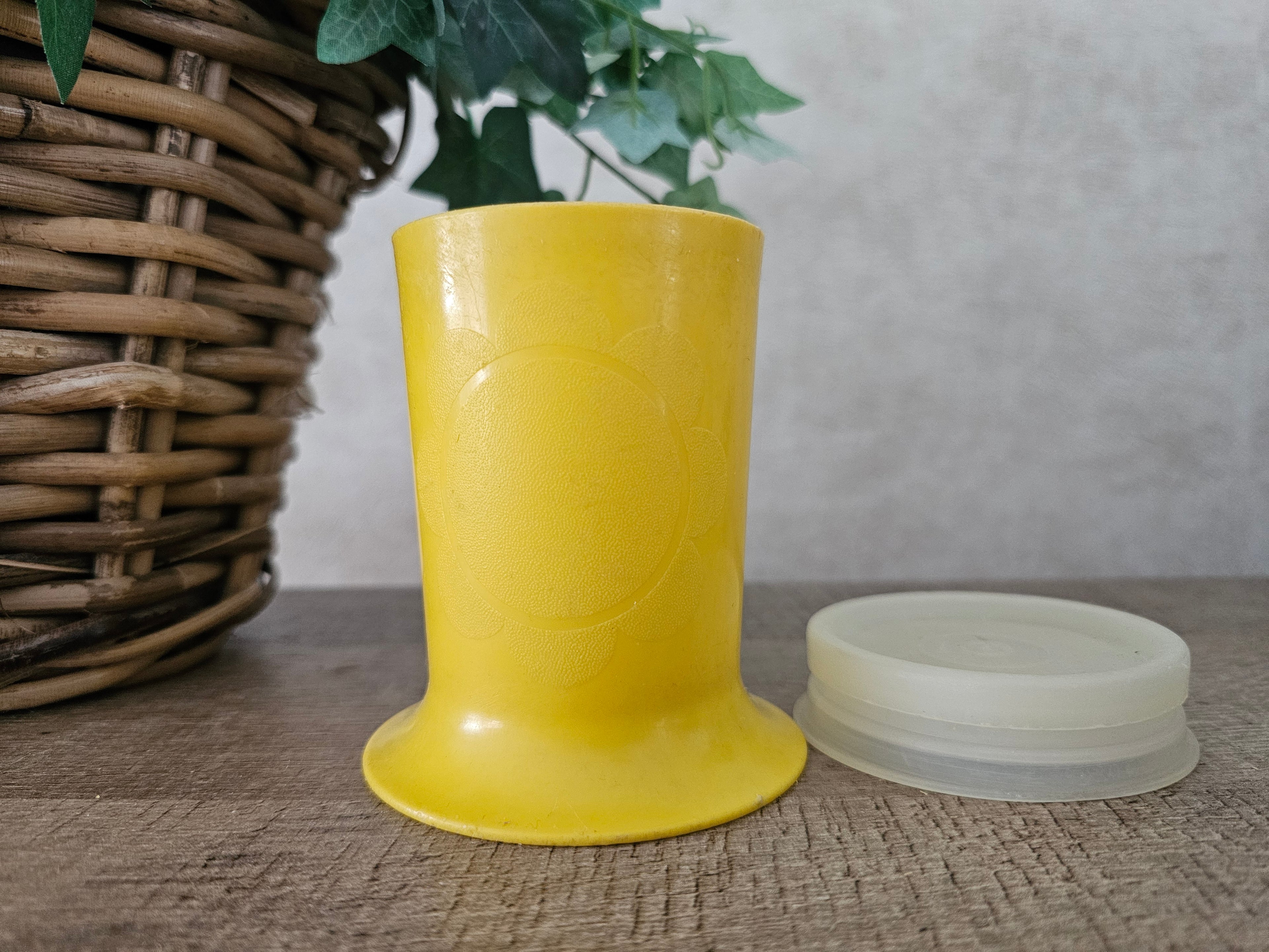 Tupperware gele kinder beker met deksel