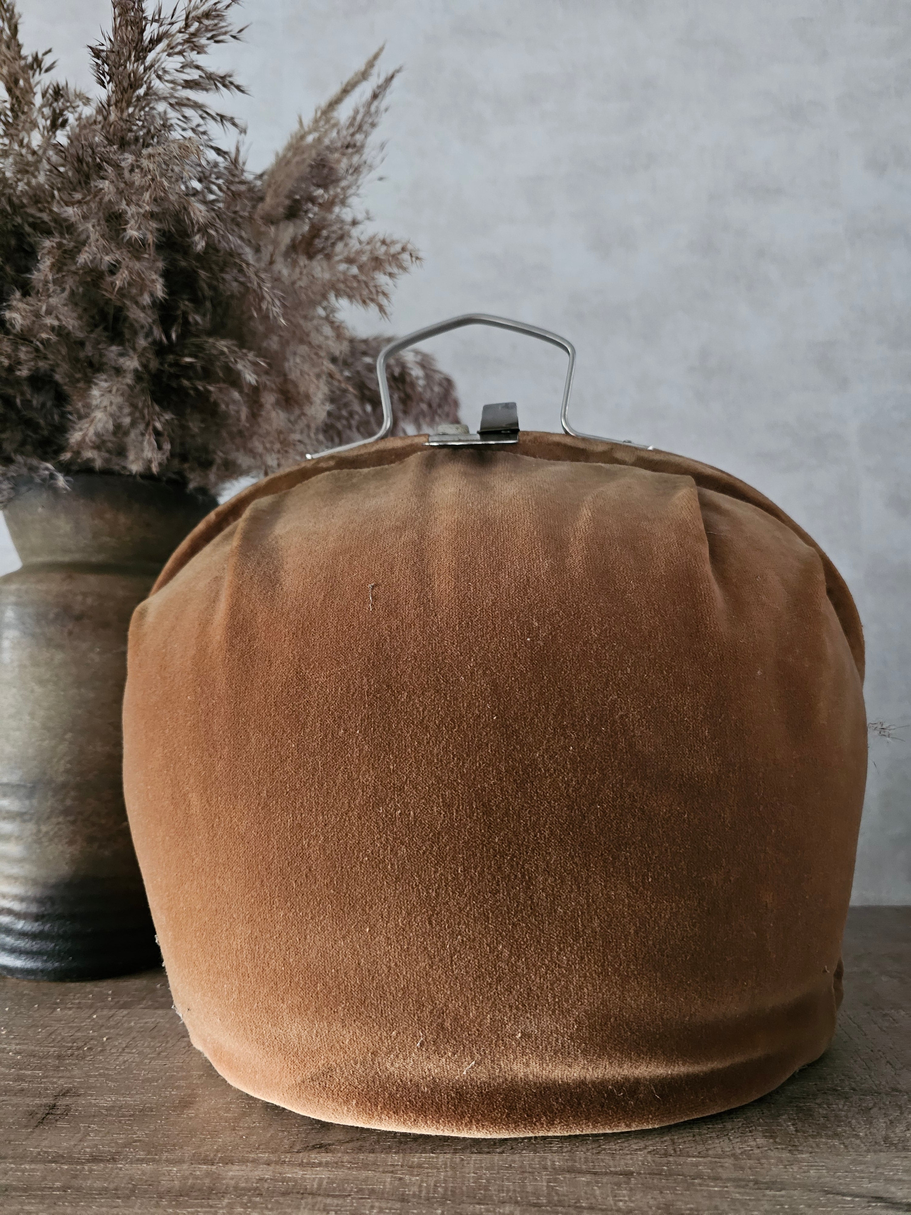 Vintage bruine velours theebeurs theeknip