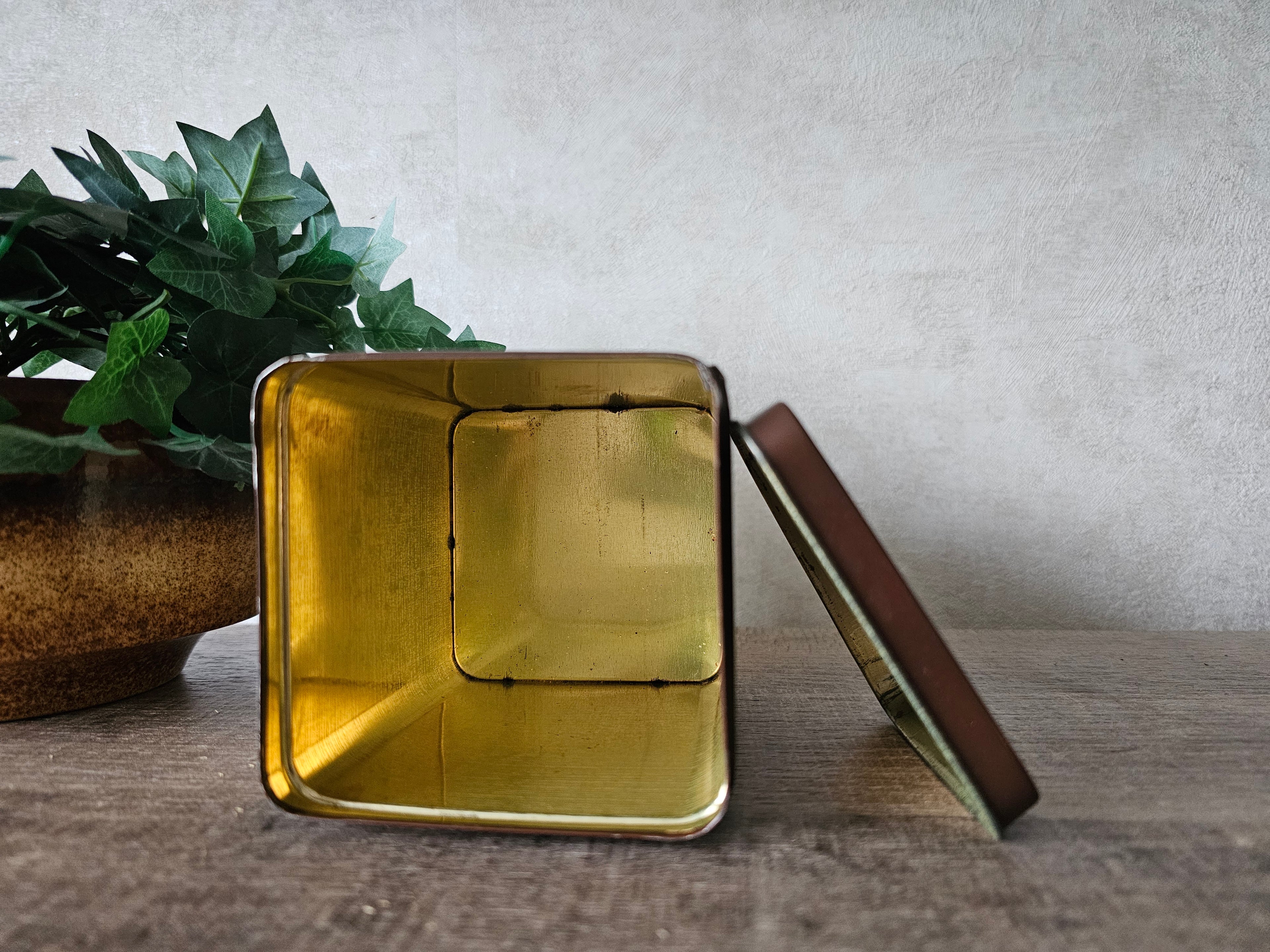 Sarah Kay vierkant bruin blik