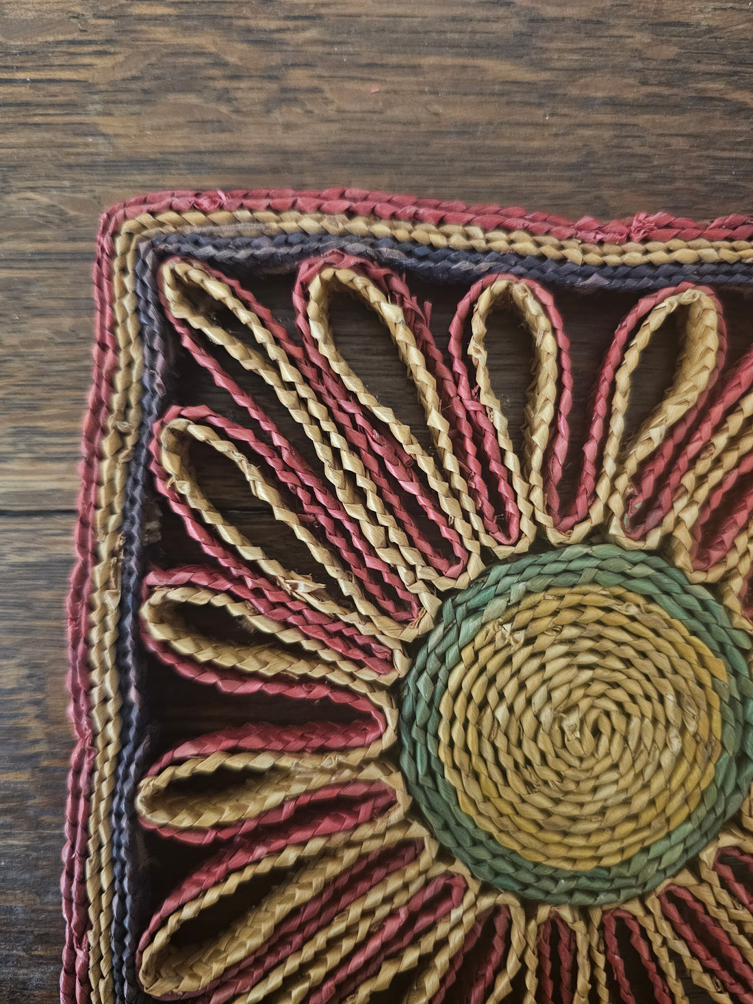 Raffia onderzetter rood okergeel