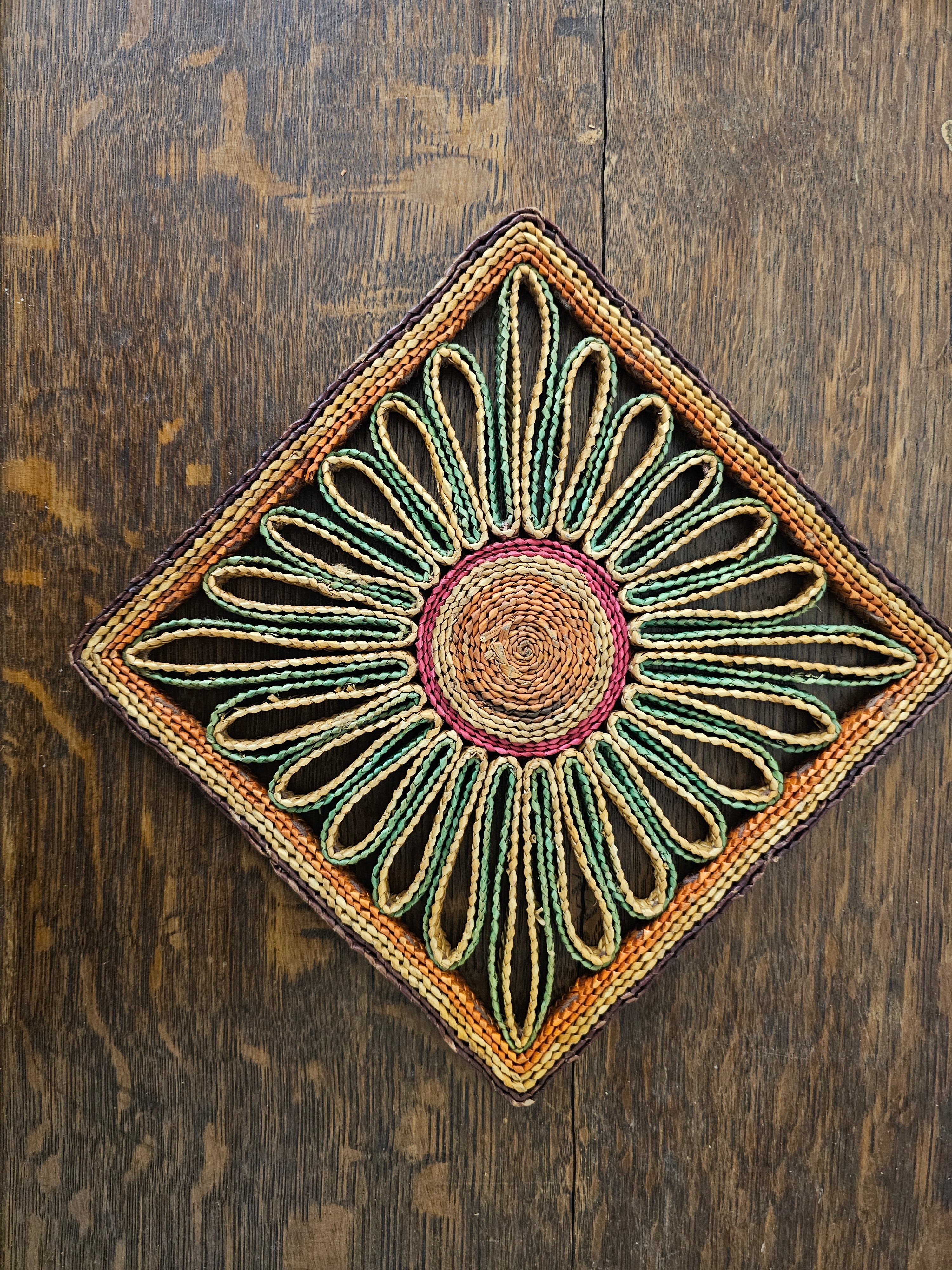 Raffia pannenonderzetter vierkant bruin groen