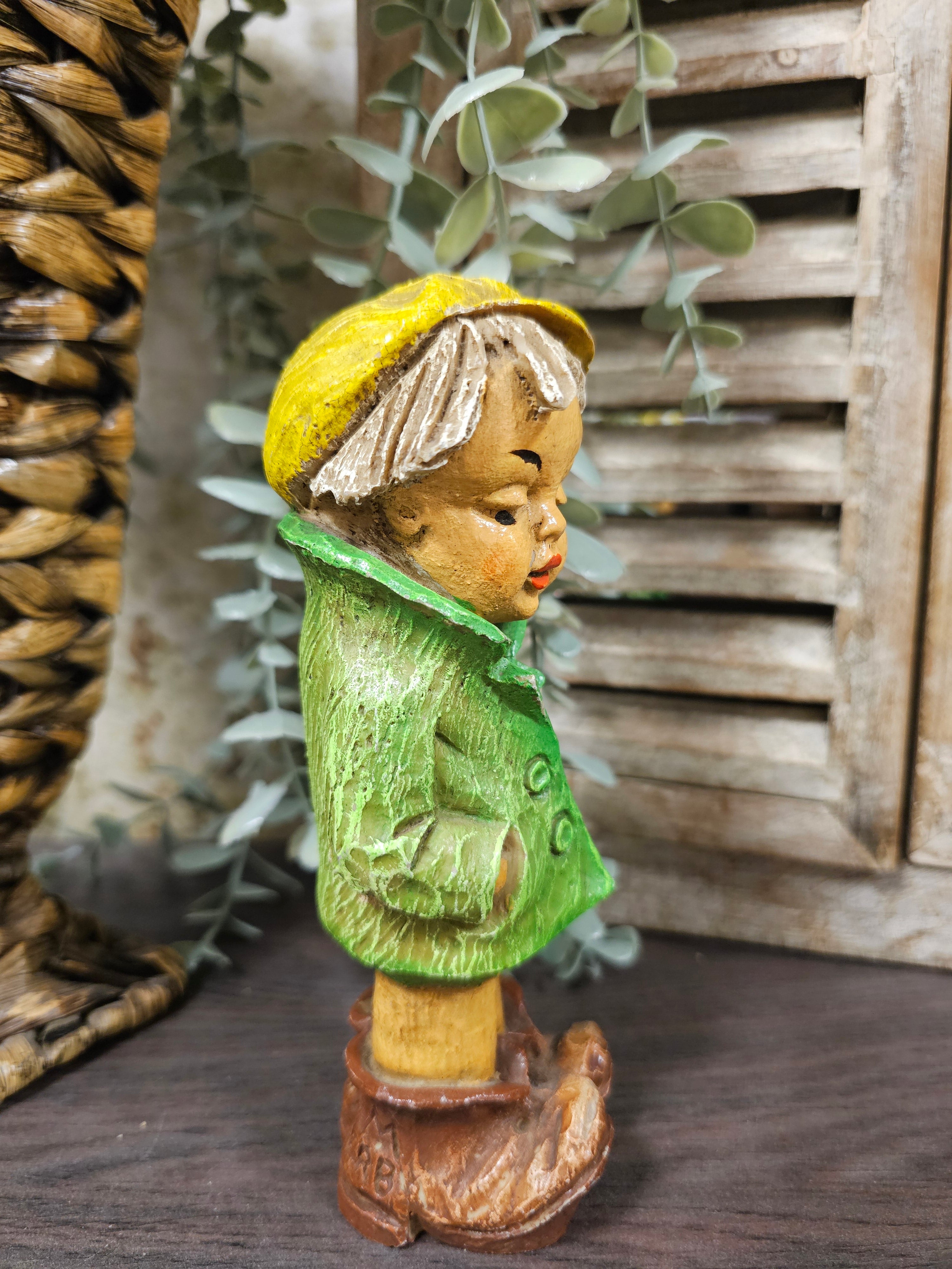 Keramiek beeldje H.M. Copy Verb