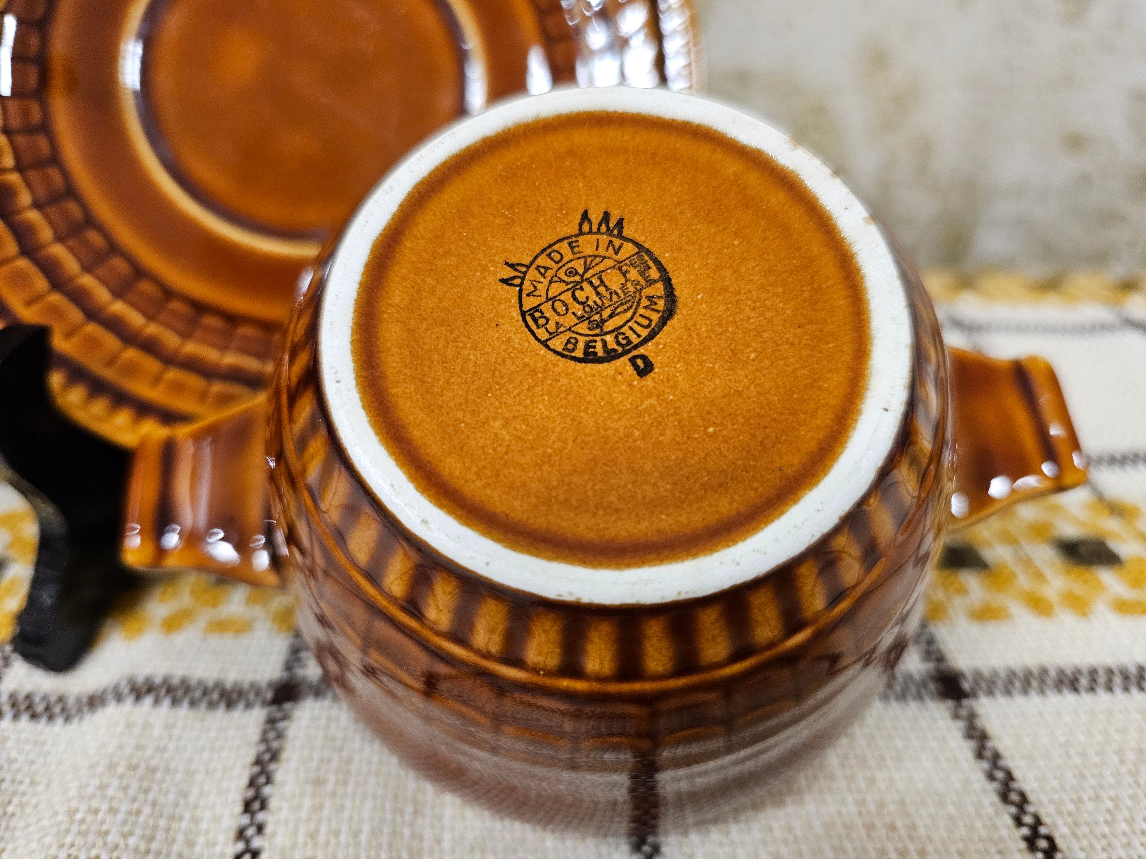 Boch Belgium bruine soepkom met schotel