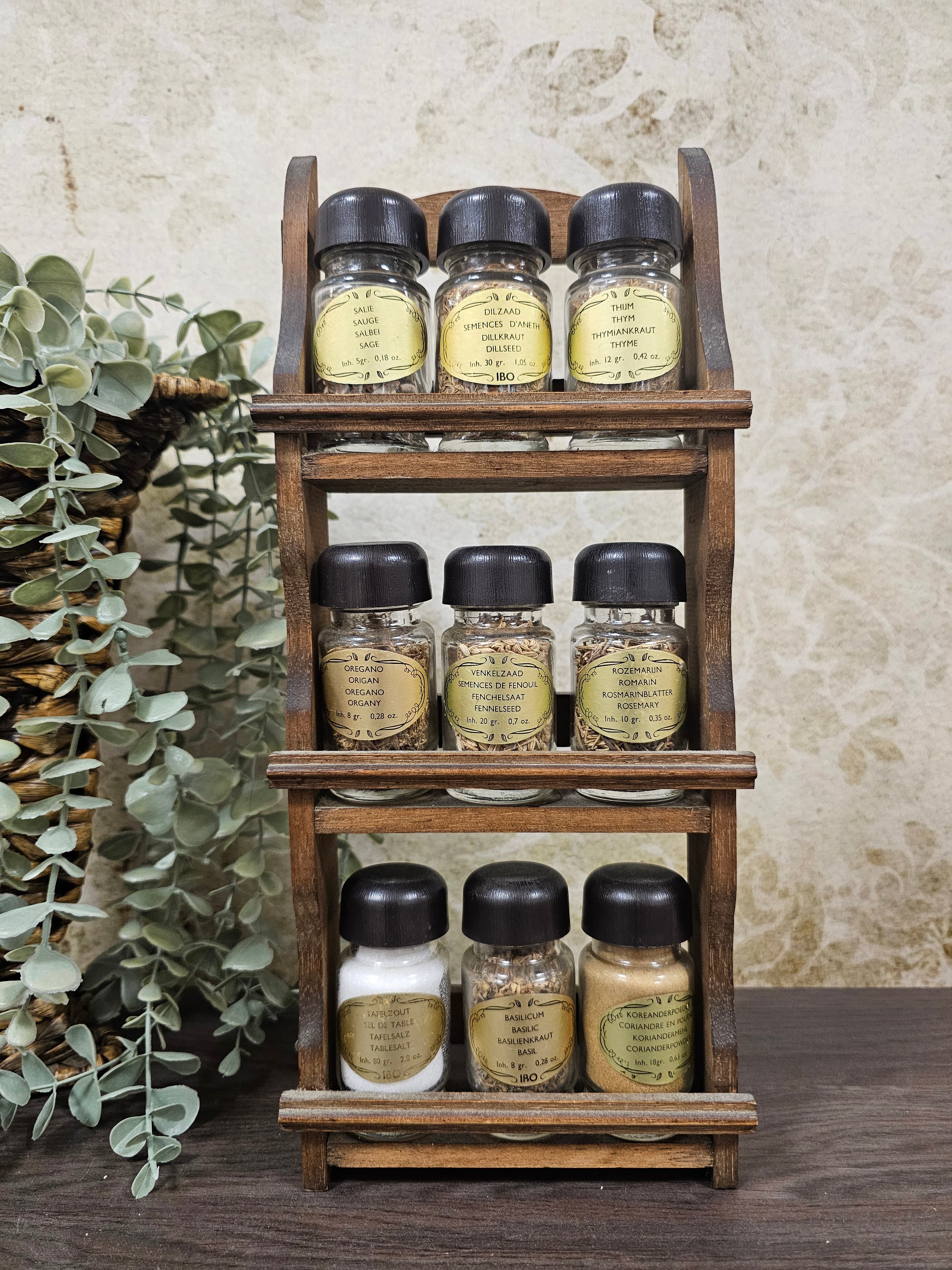 Houten kruidenpotjes rek