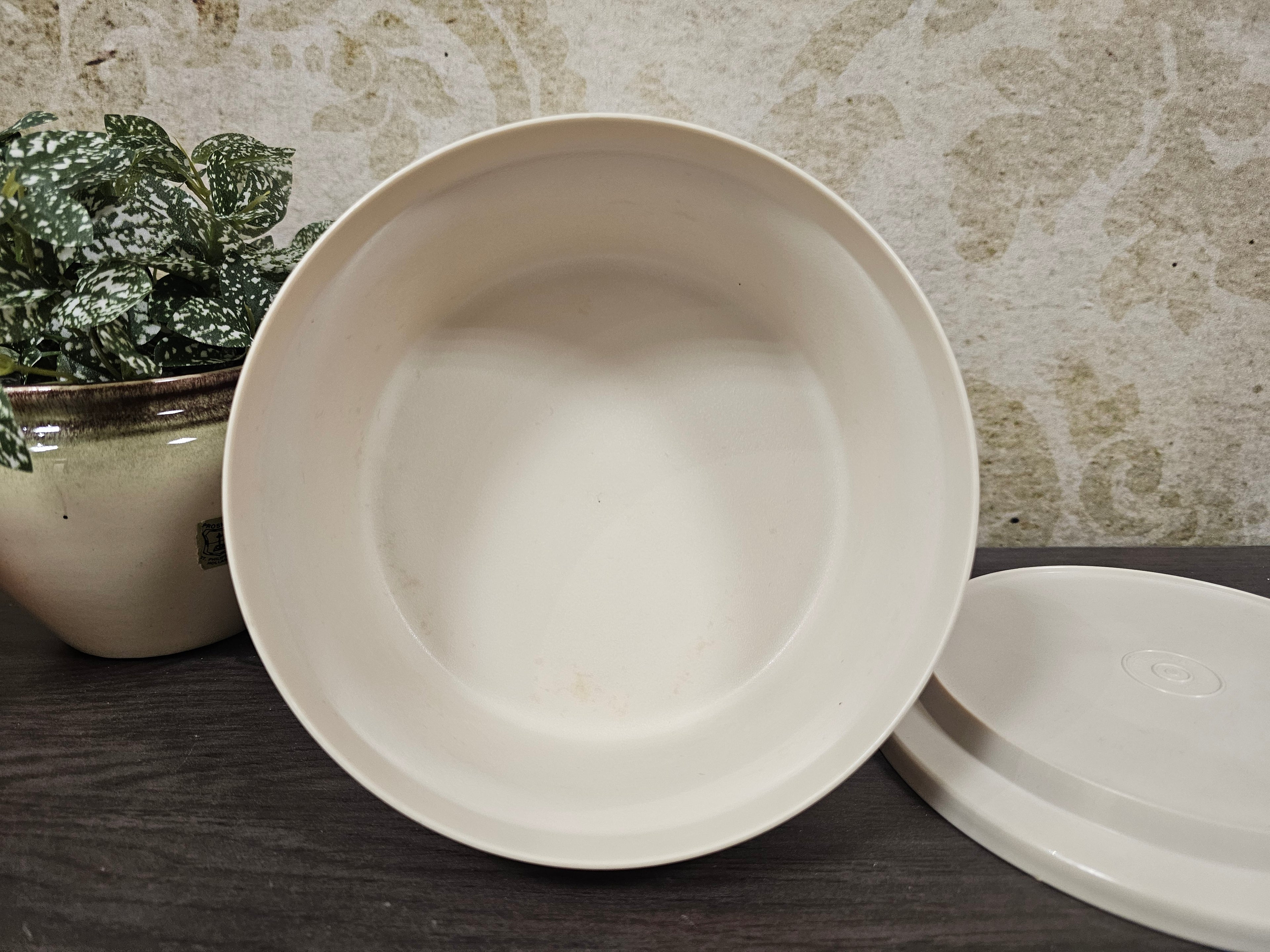 Tupperware trommel cremekleur