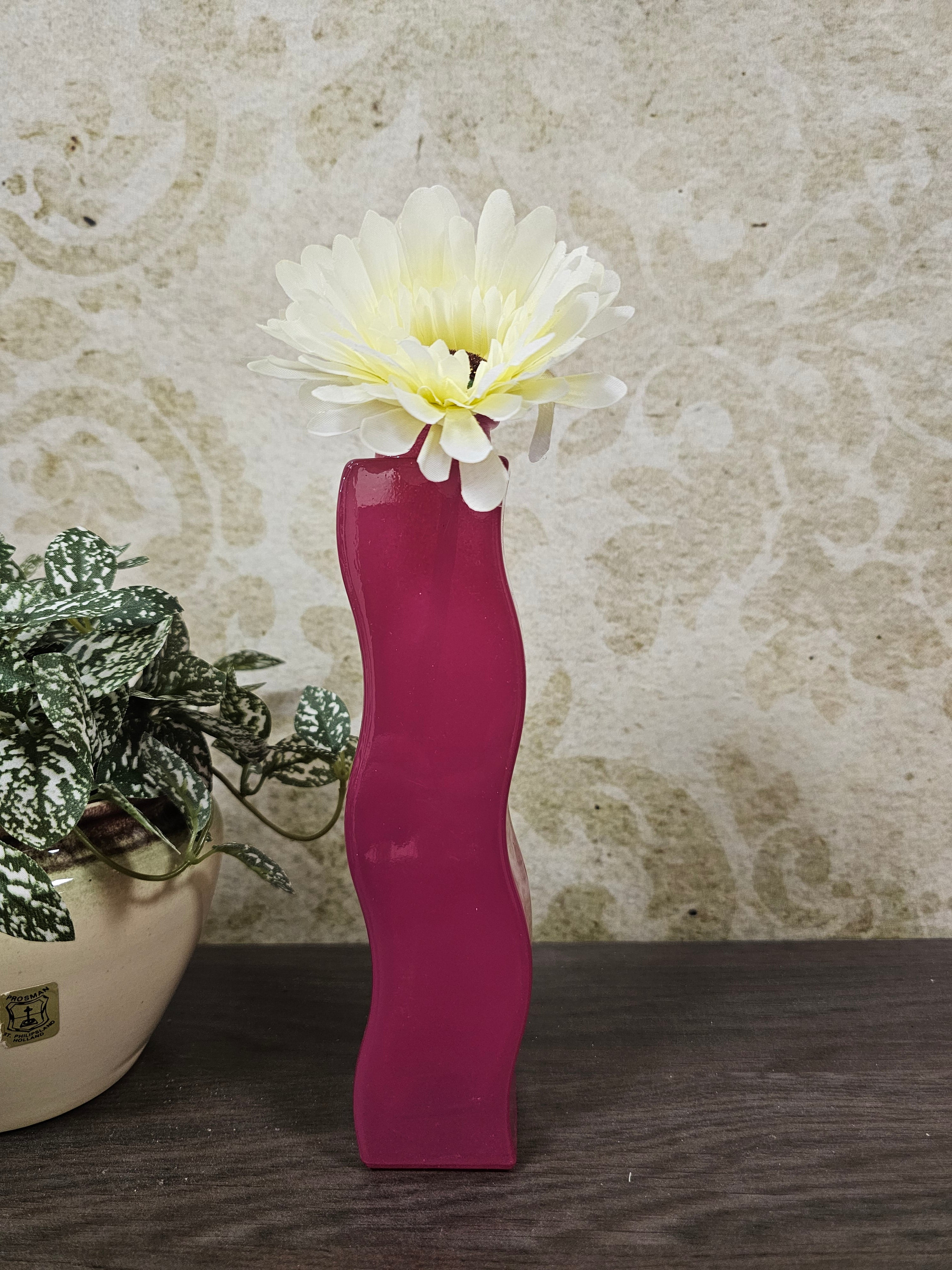 Ikea Skamt vaasje fuchsia