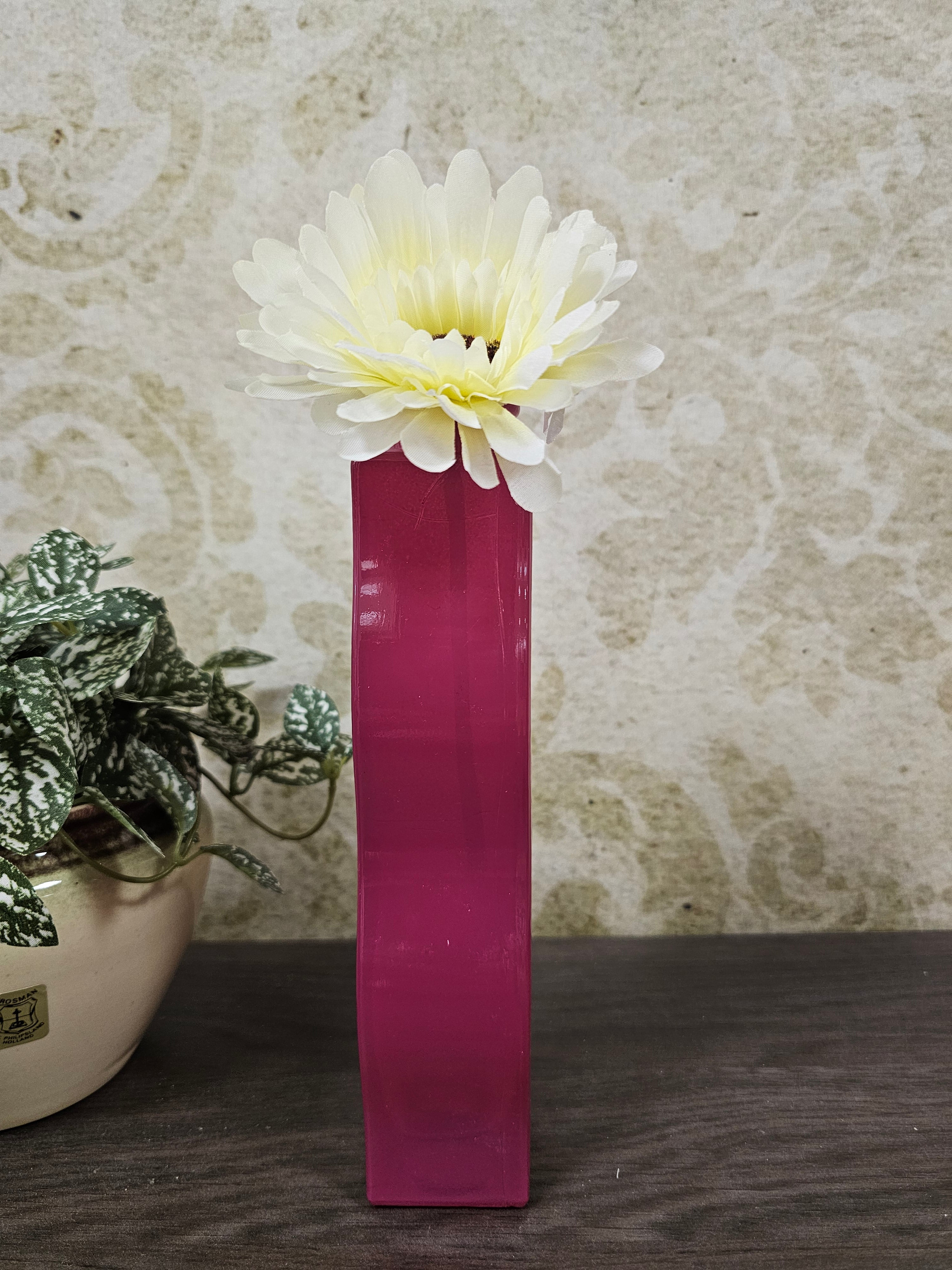 Ikea Skamt vaasje fuchsia