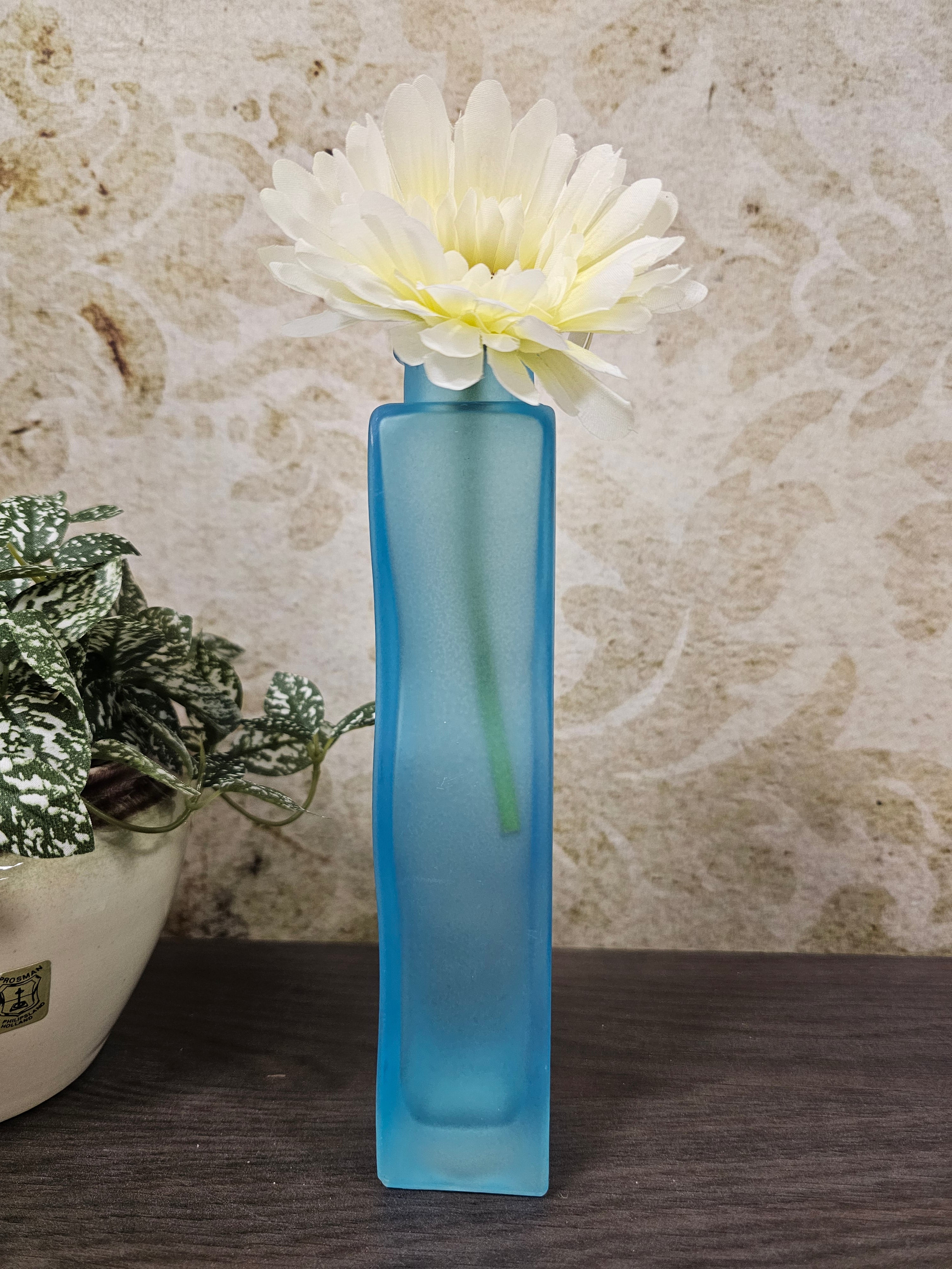 Ikea Skämt golvend vaasje lichtblauw