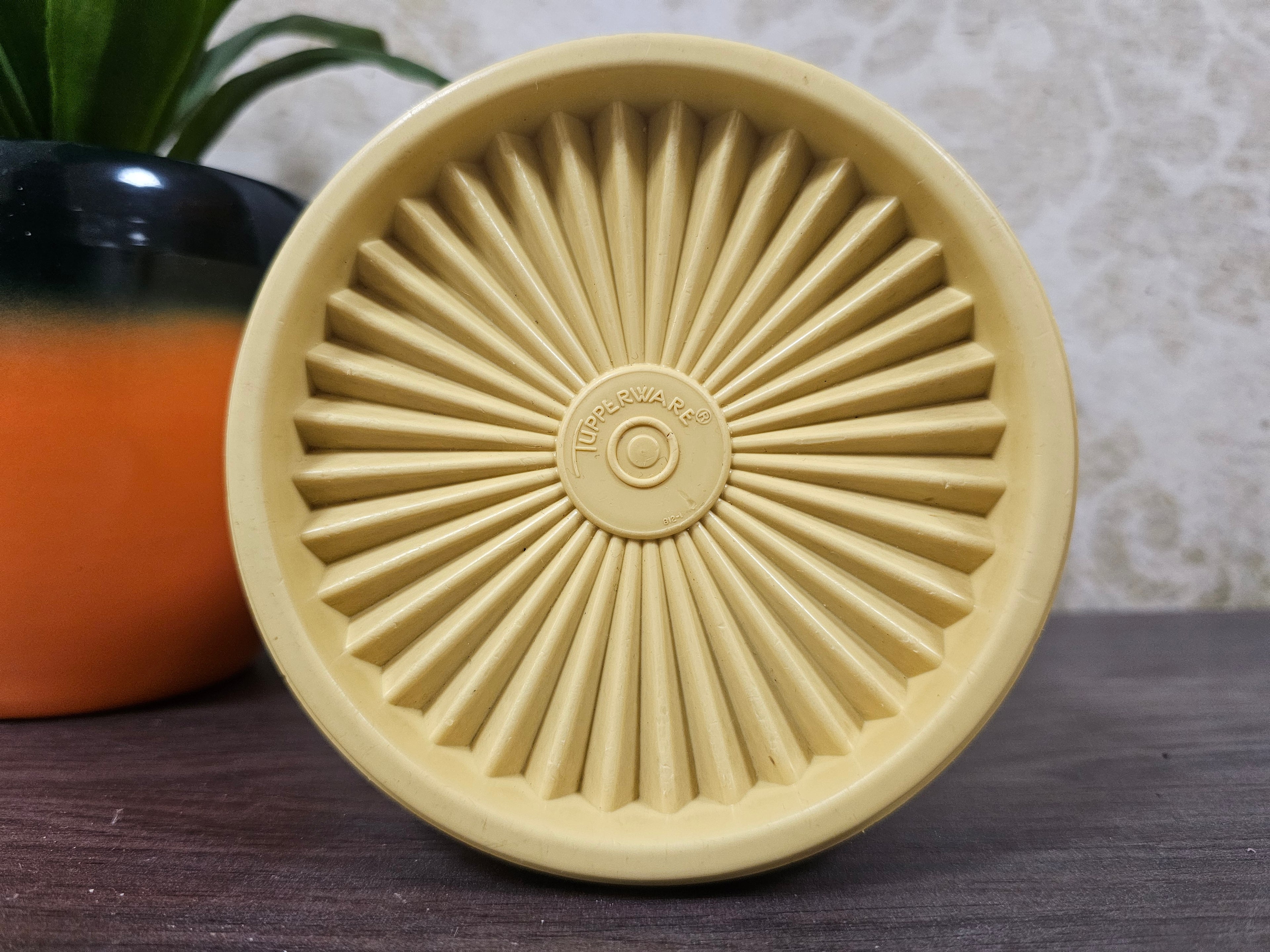 Tupperware gele voorraadbus sterdeksel