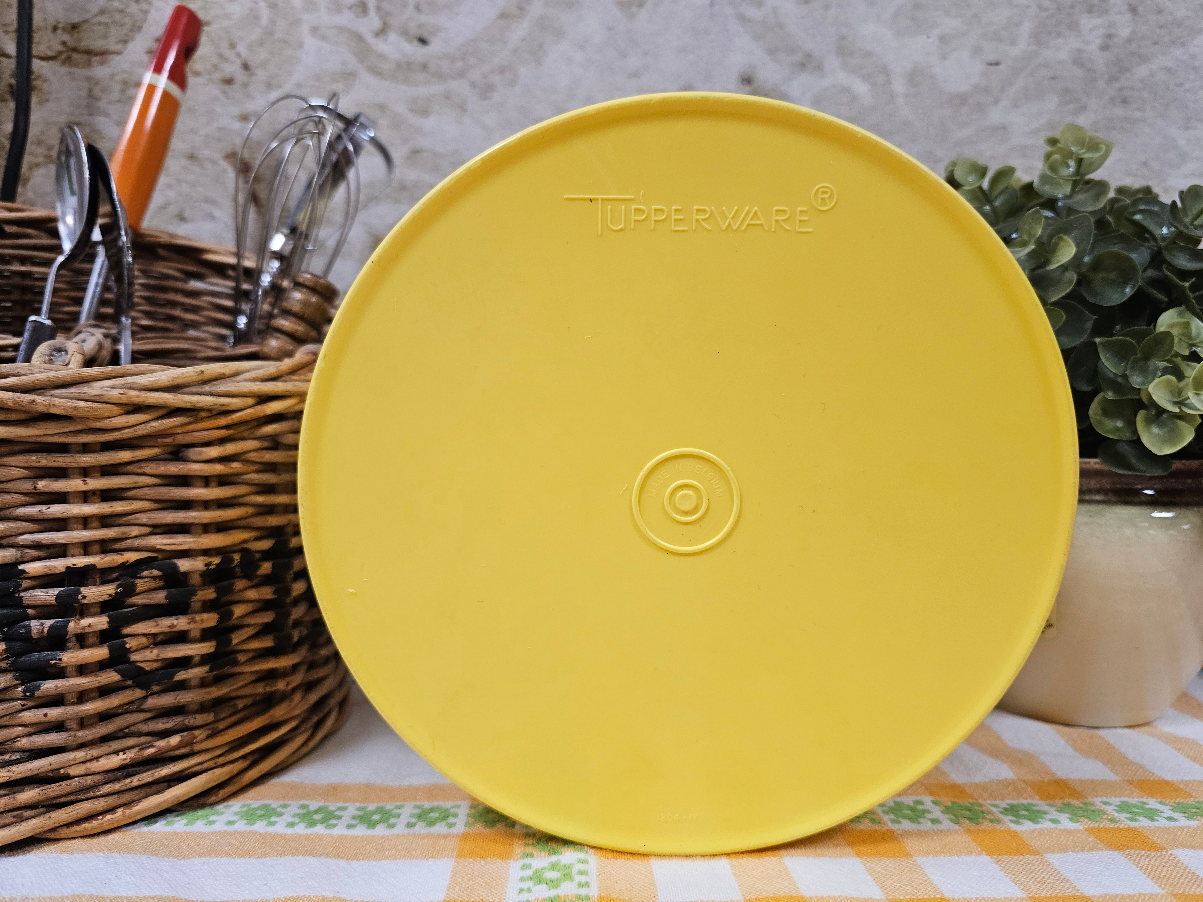 Tupperware gele koektrommel
