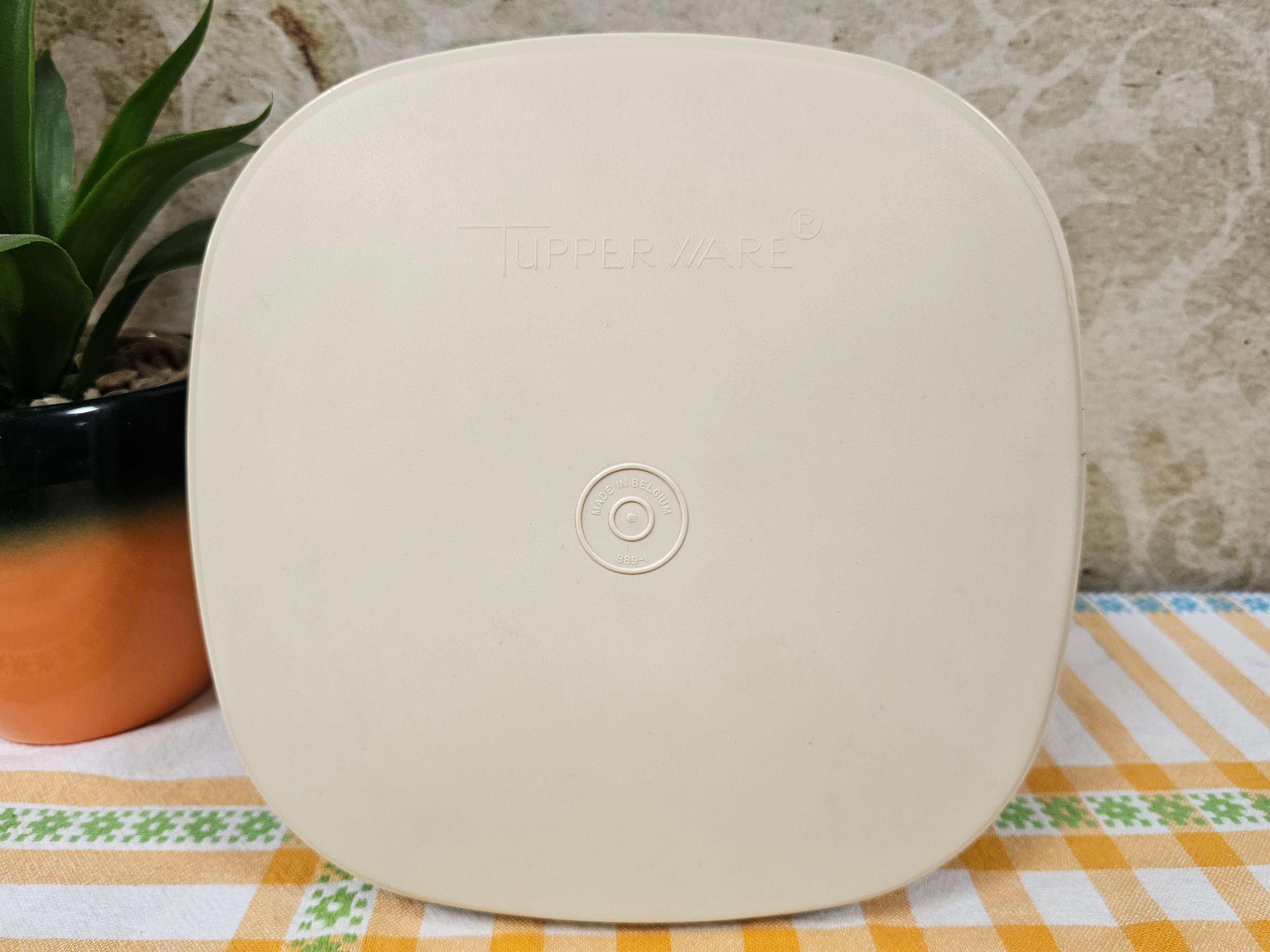 Tupperware beige serveerwonder met vergiet