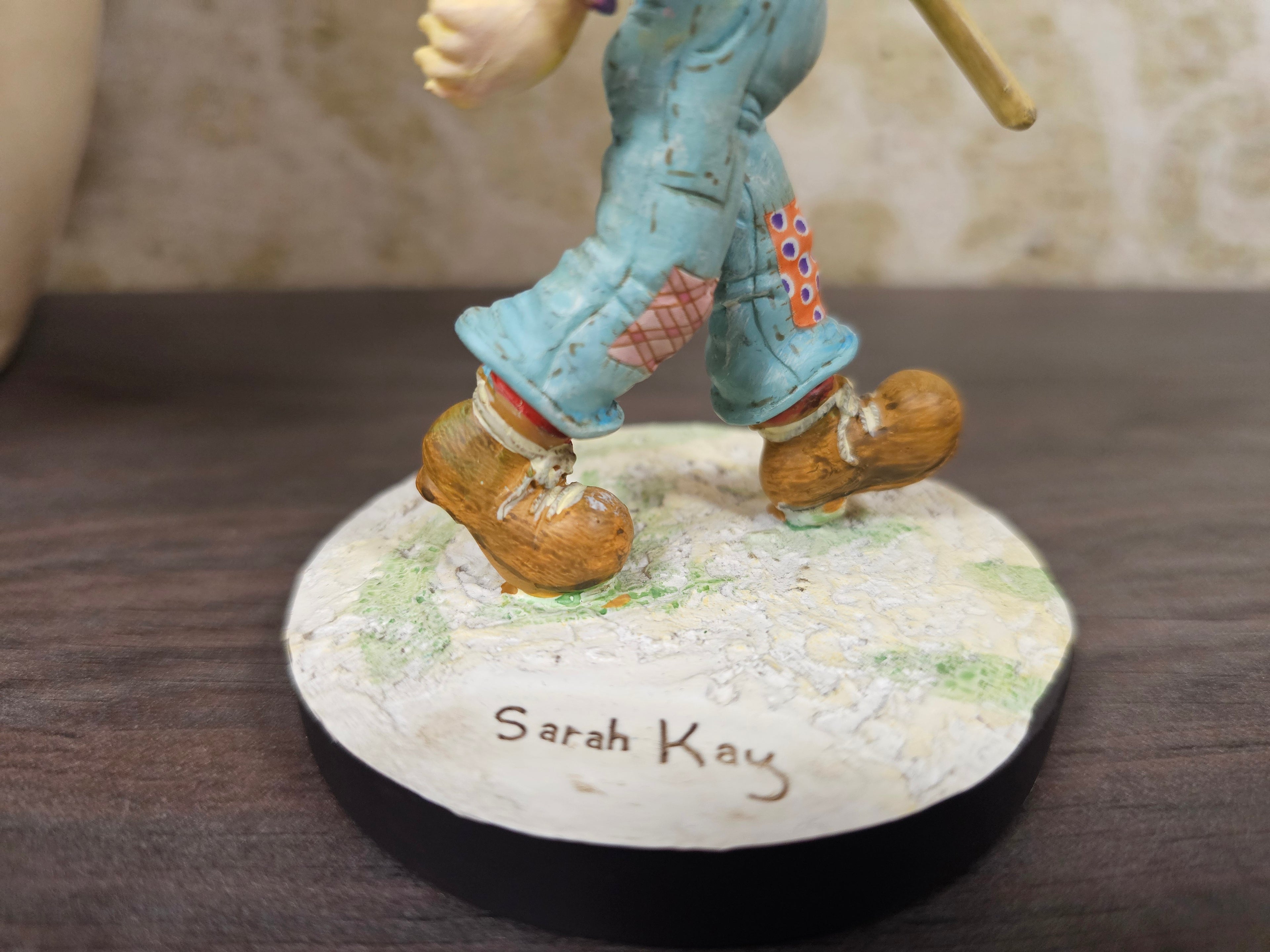 Sarah Kay meisje met hooivork