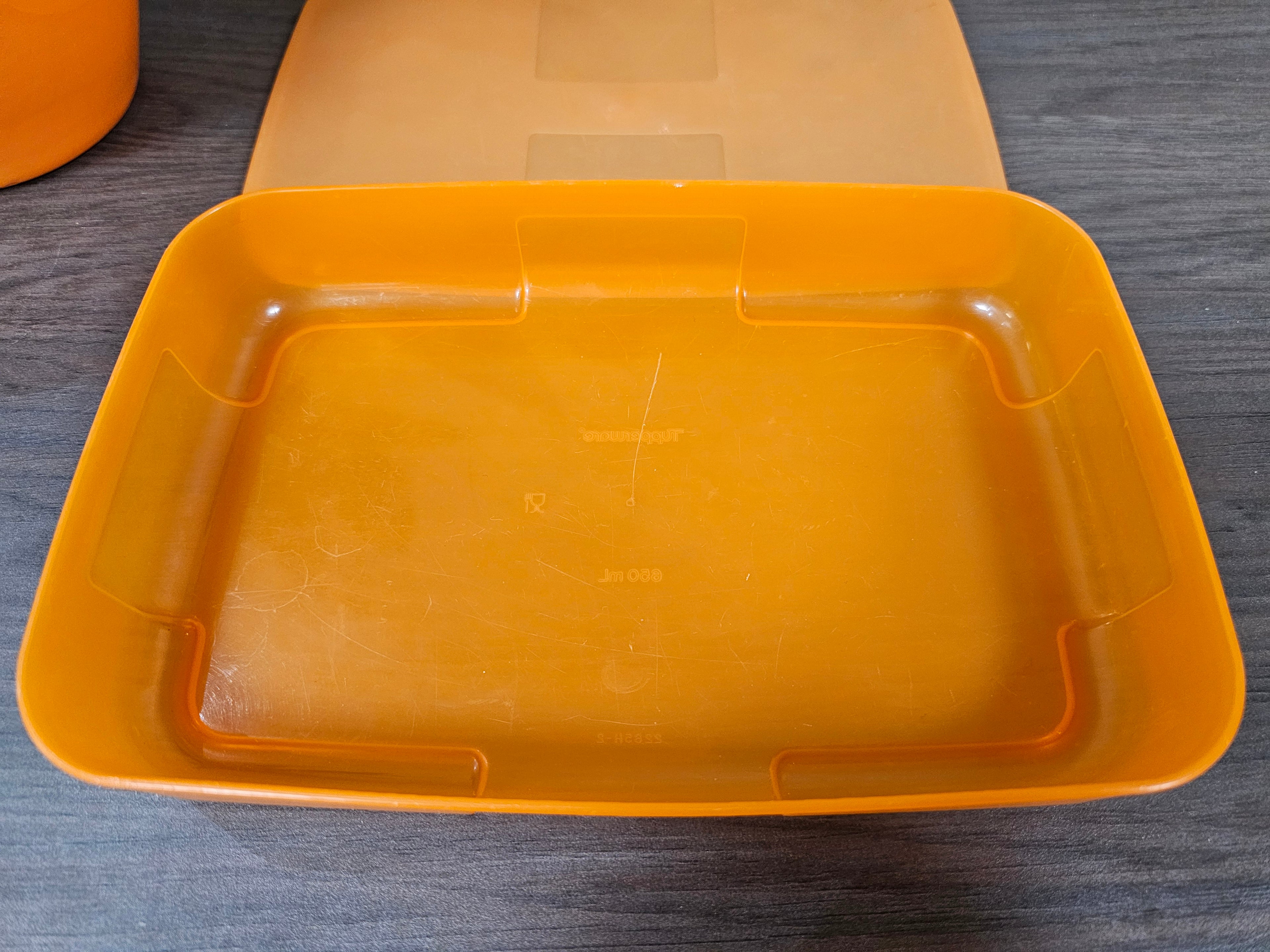 Tupperware oranje trommel