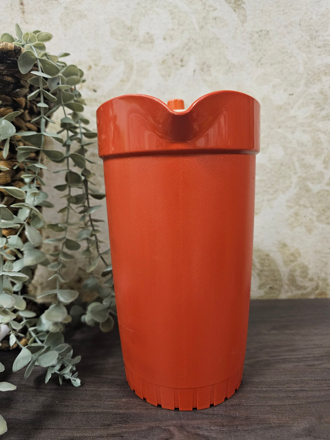 Tupperware kan 2 liter roestbruin