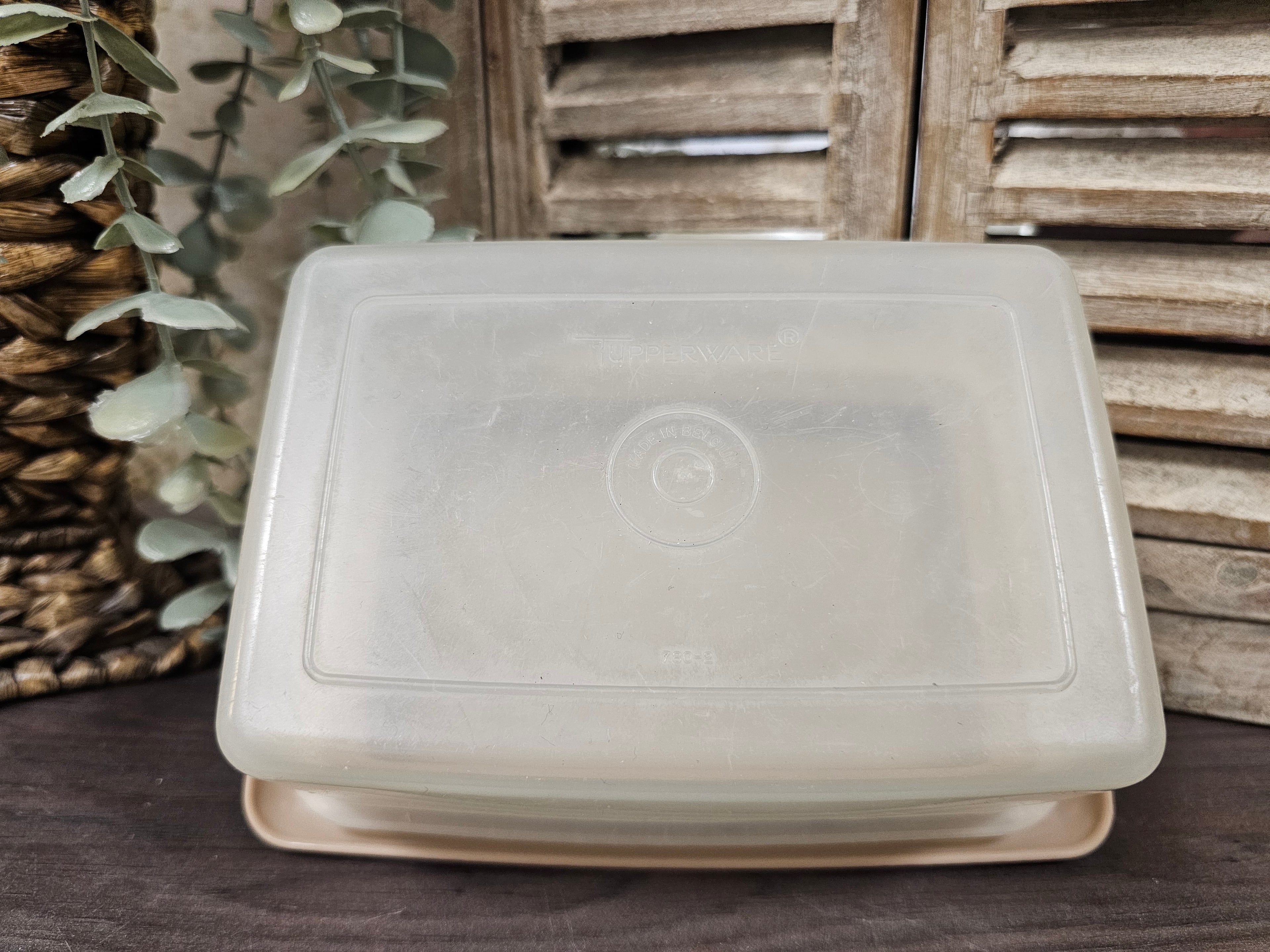 Tupperware beige botervloot